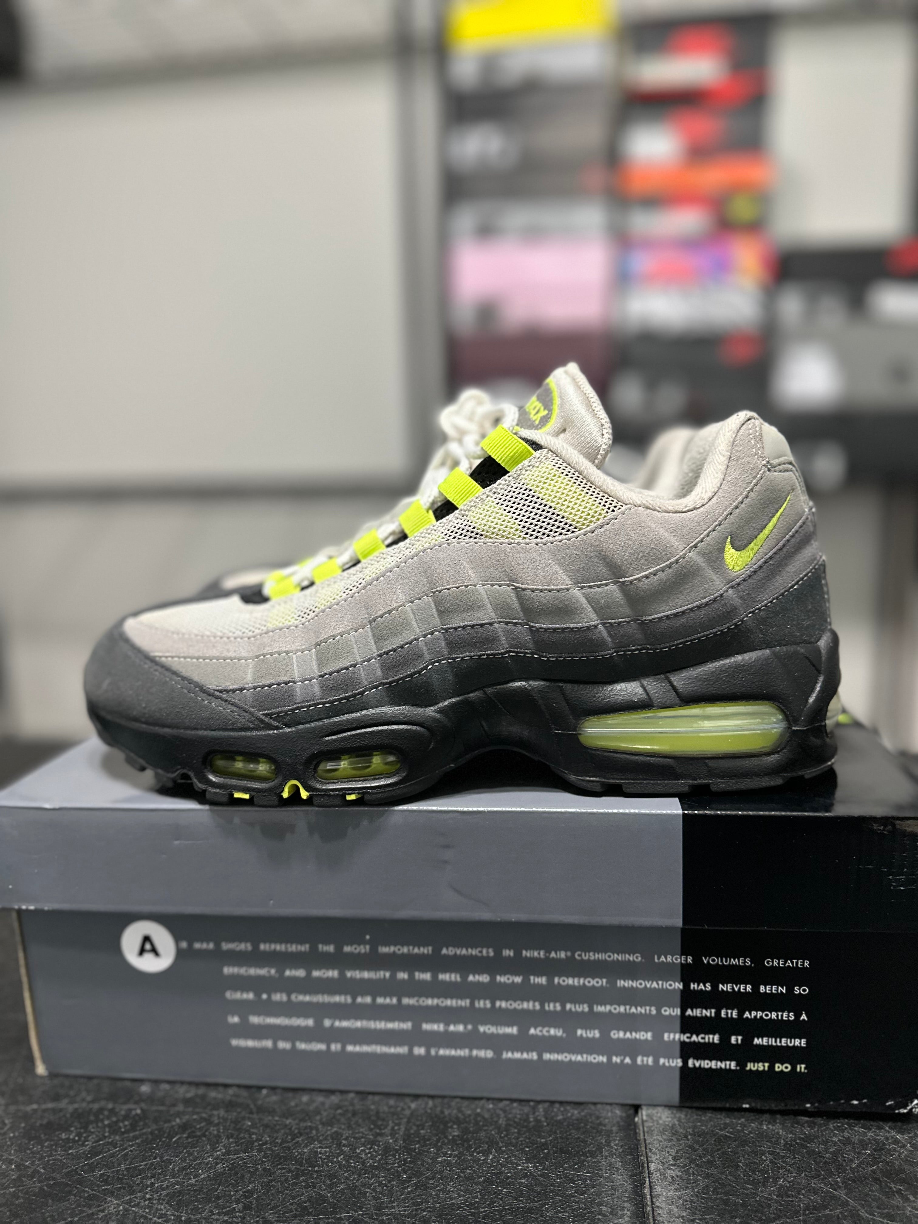 Size 9.5 - air max 95 neon