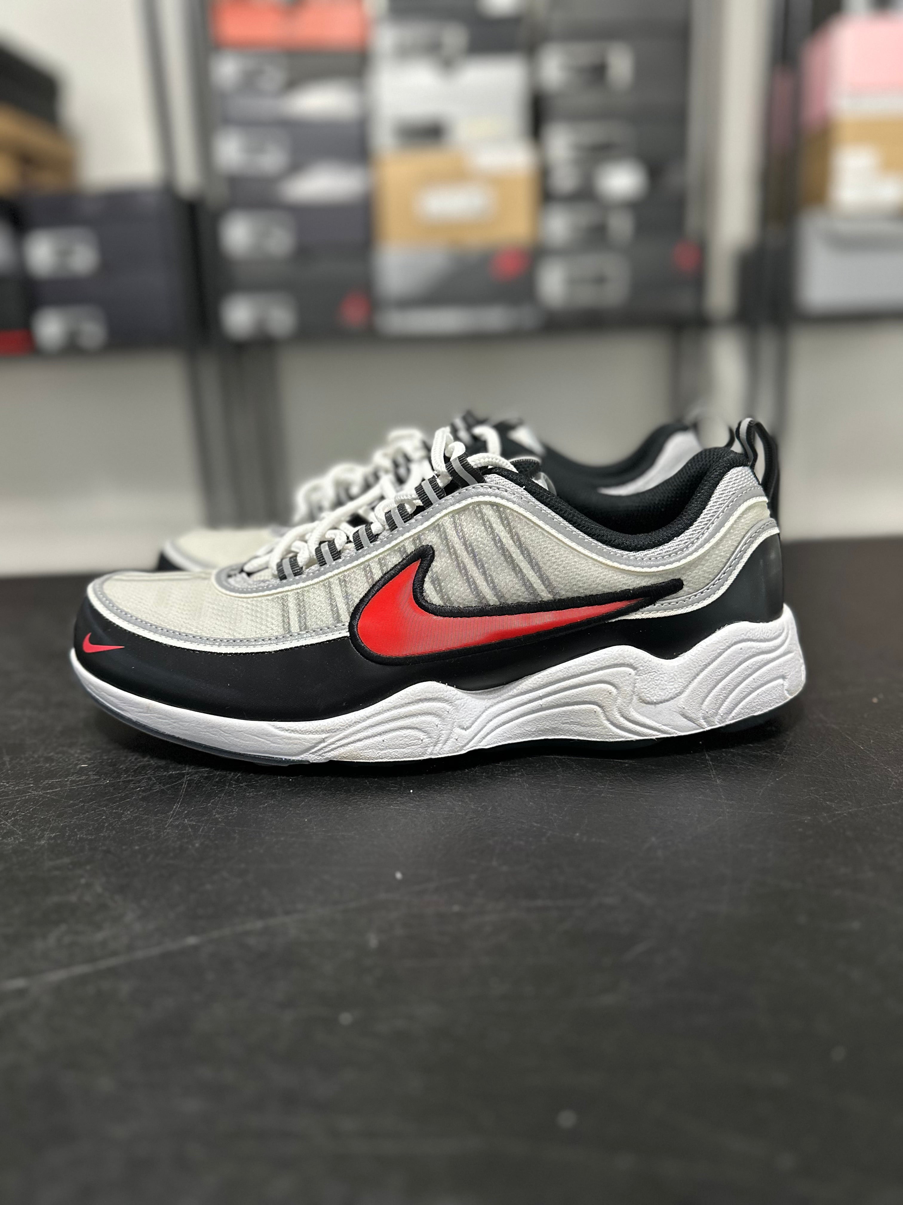 Size 11 - Nike air spiridon silver red