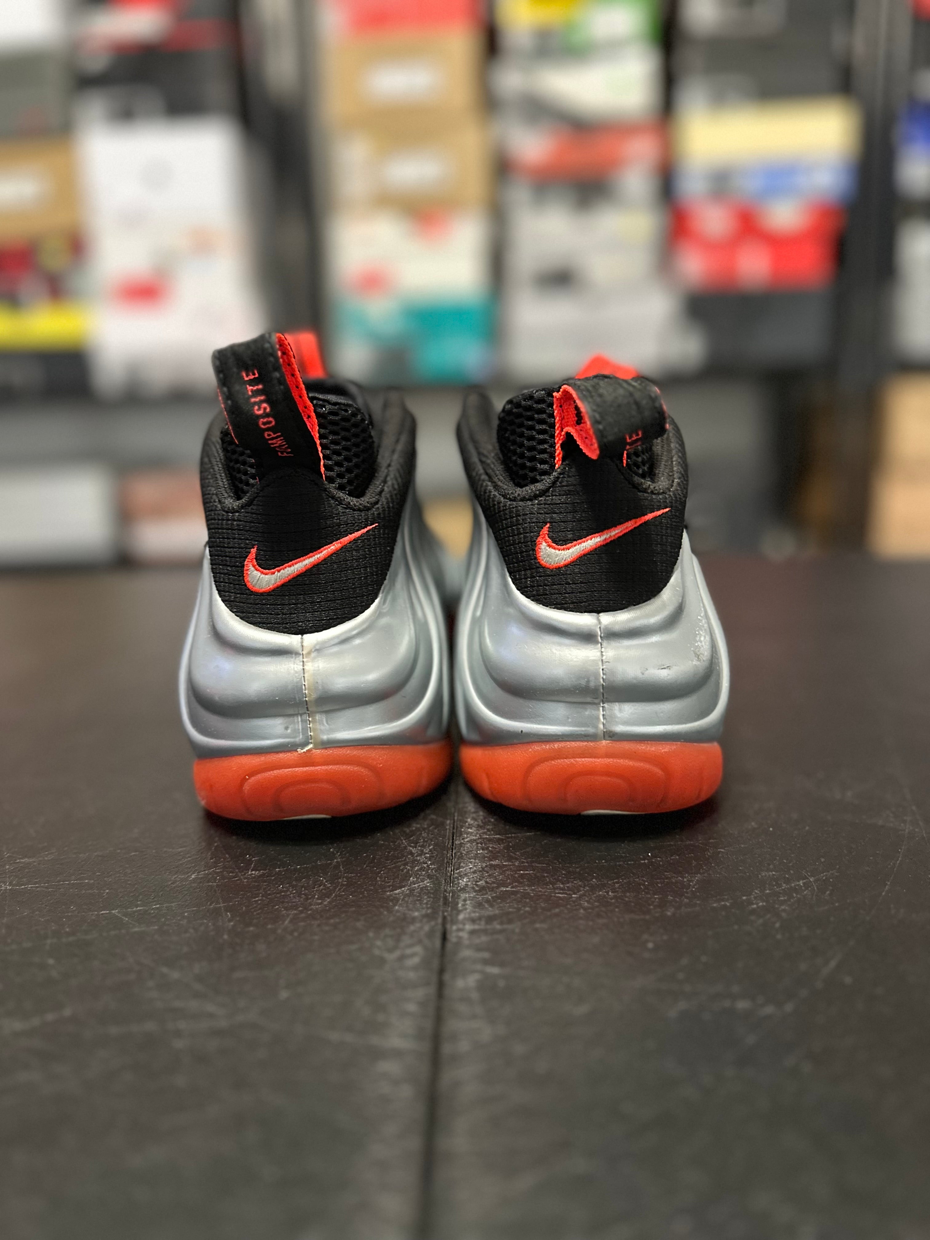 Size 11.5 - Foamposite pro crimson