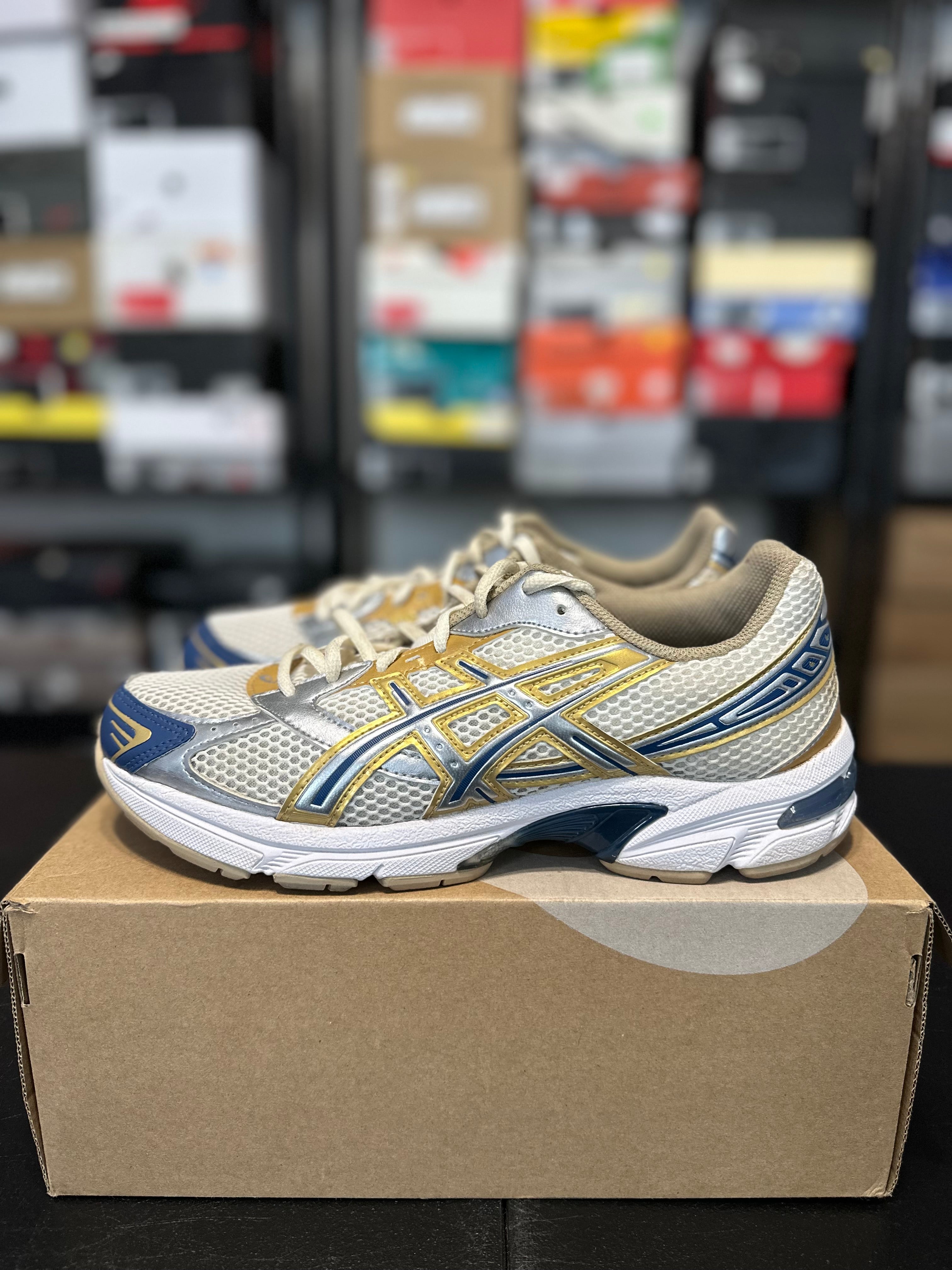 Size 9 - asics gel 1130 cream pure silver