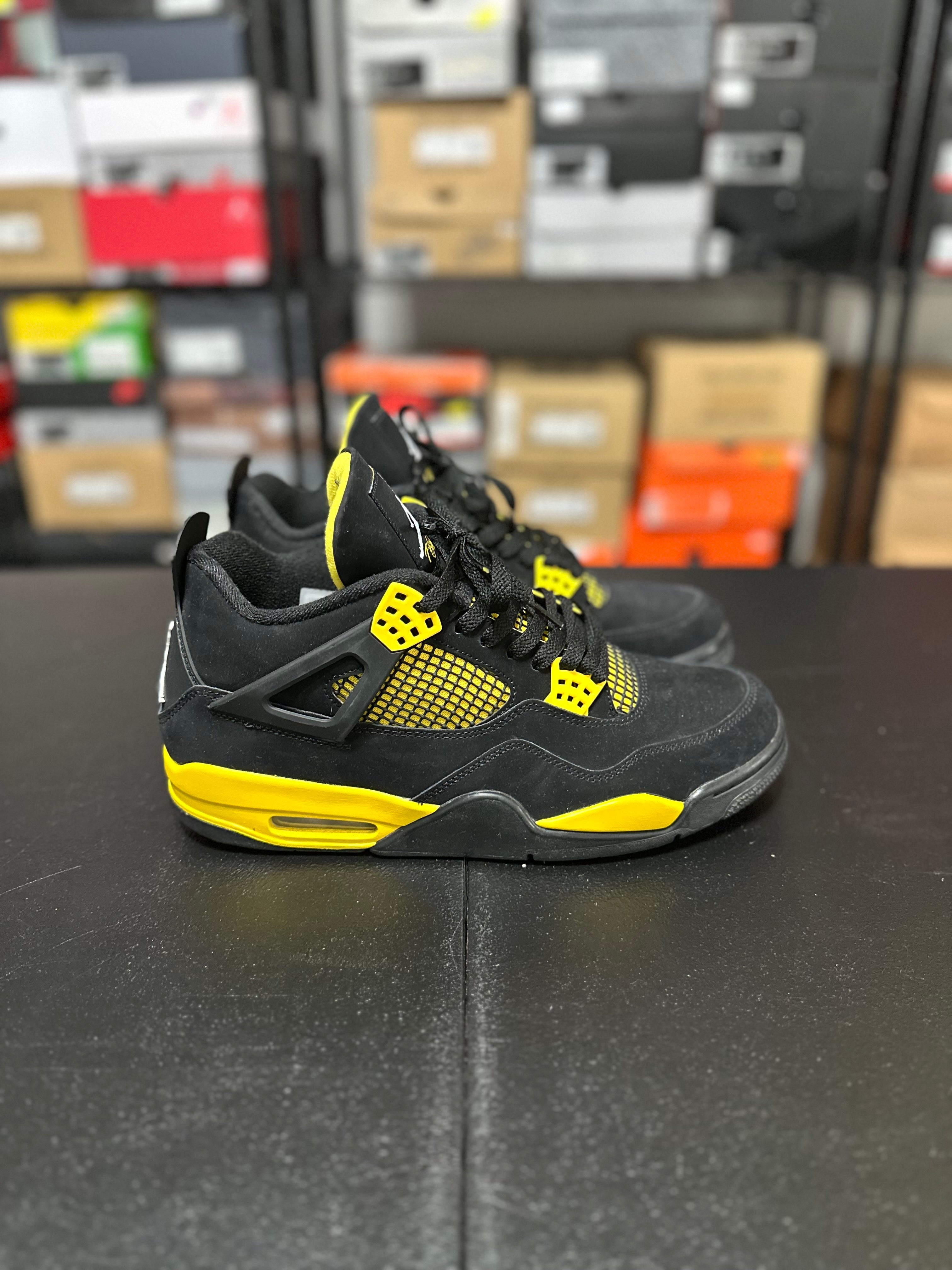 Size 11 - J4 yellow Thunder