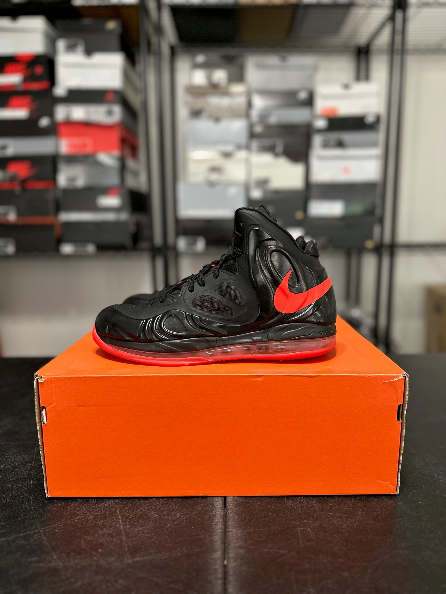 Size 10.5 - AM Hyperposite Black Crimson