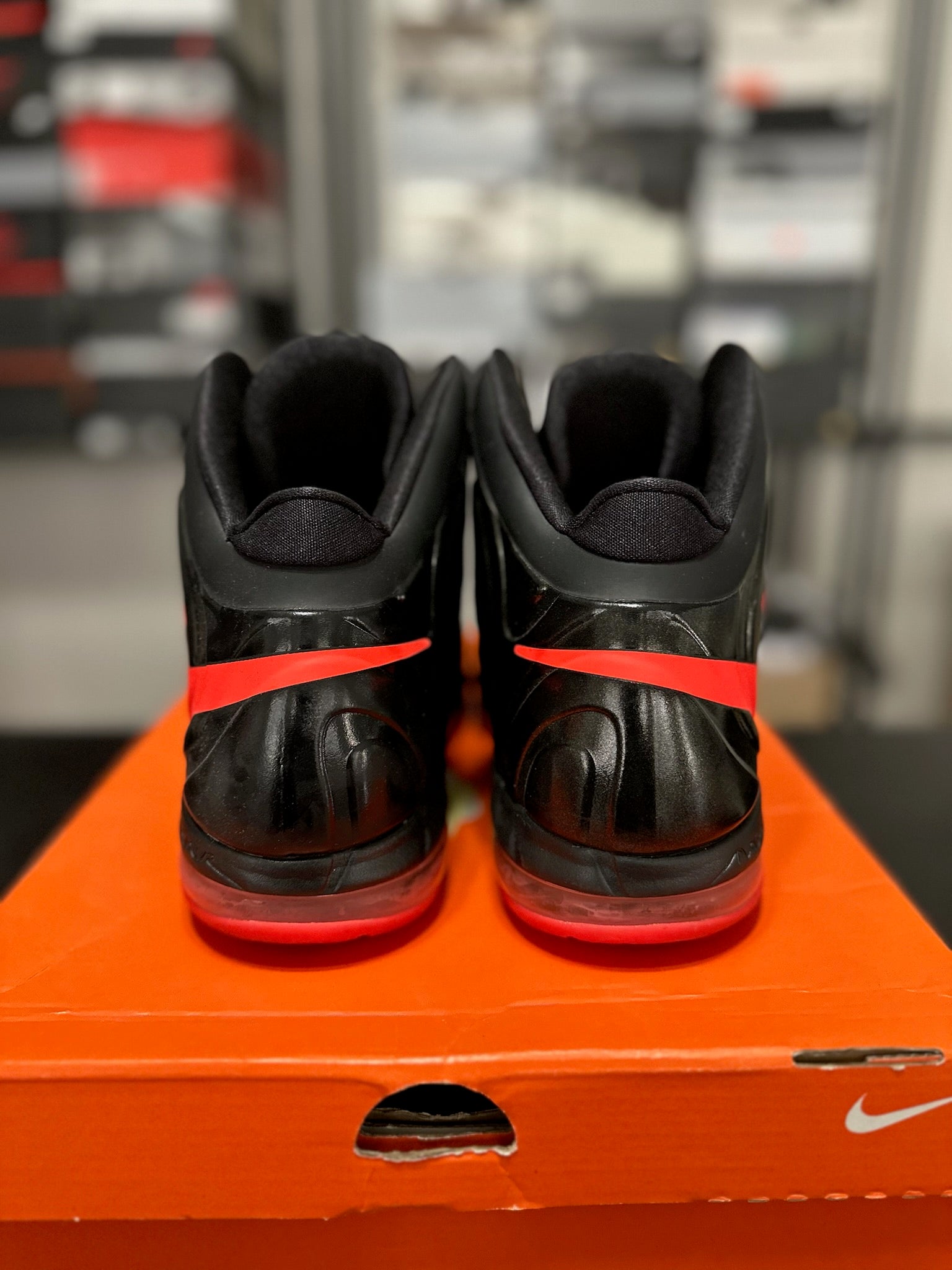 Size 10.5 - AM Hyperposite Black Crimson