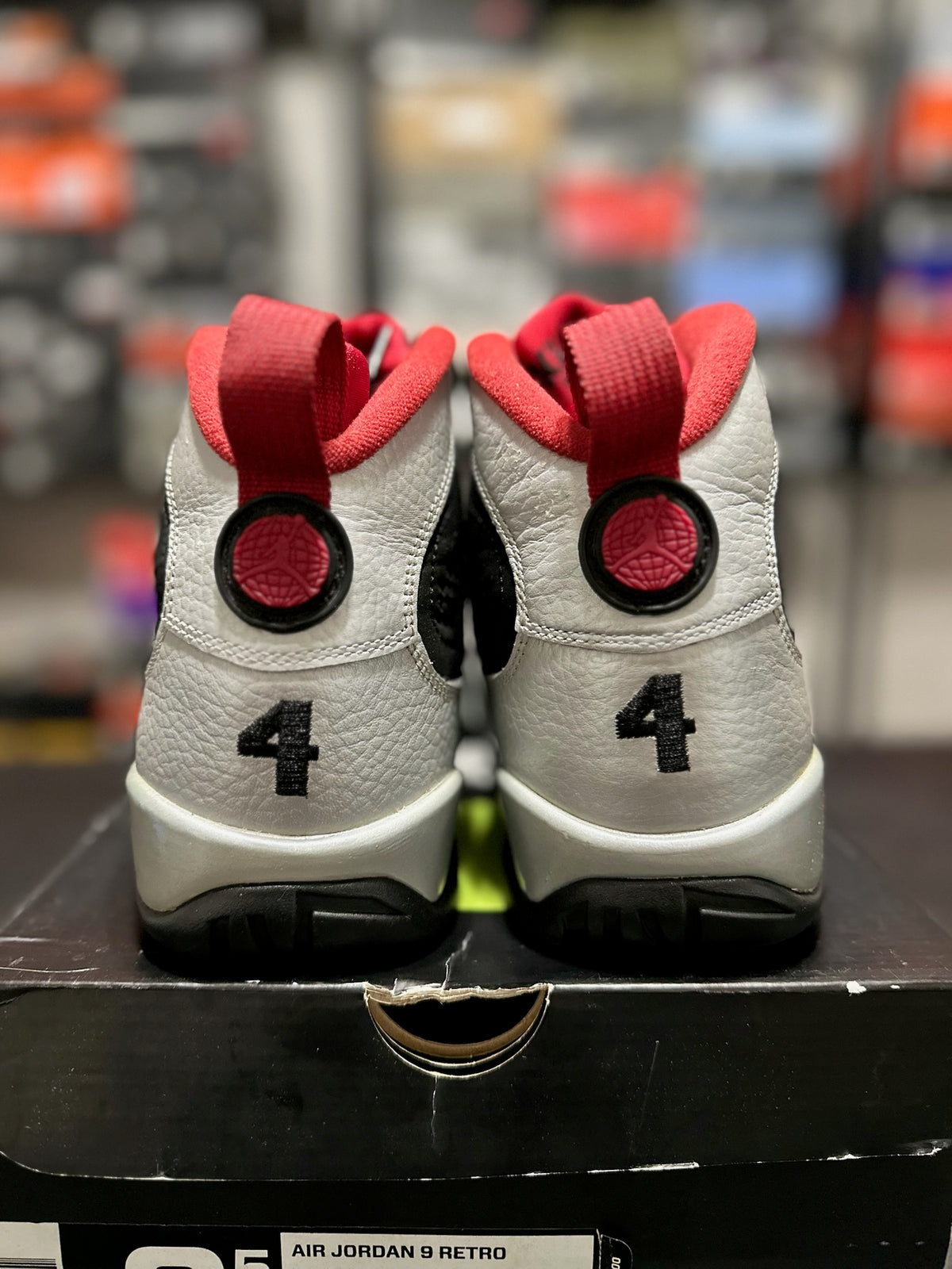 Size 8.5 - j9 Johnny Kilroy