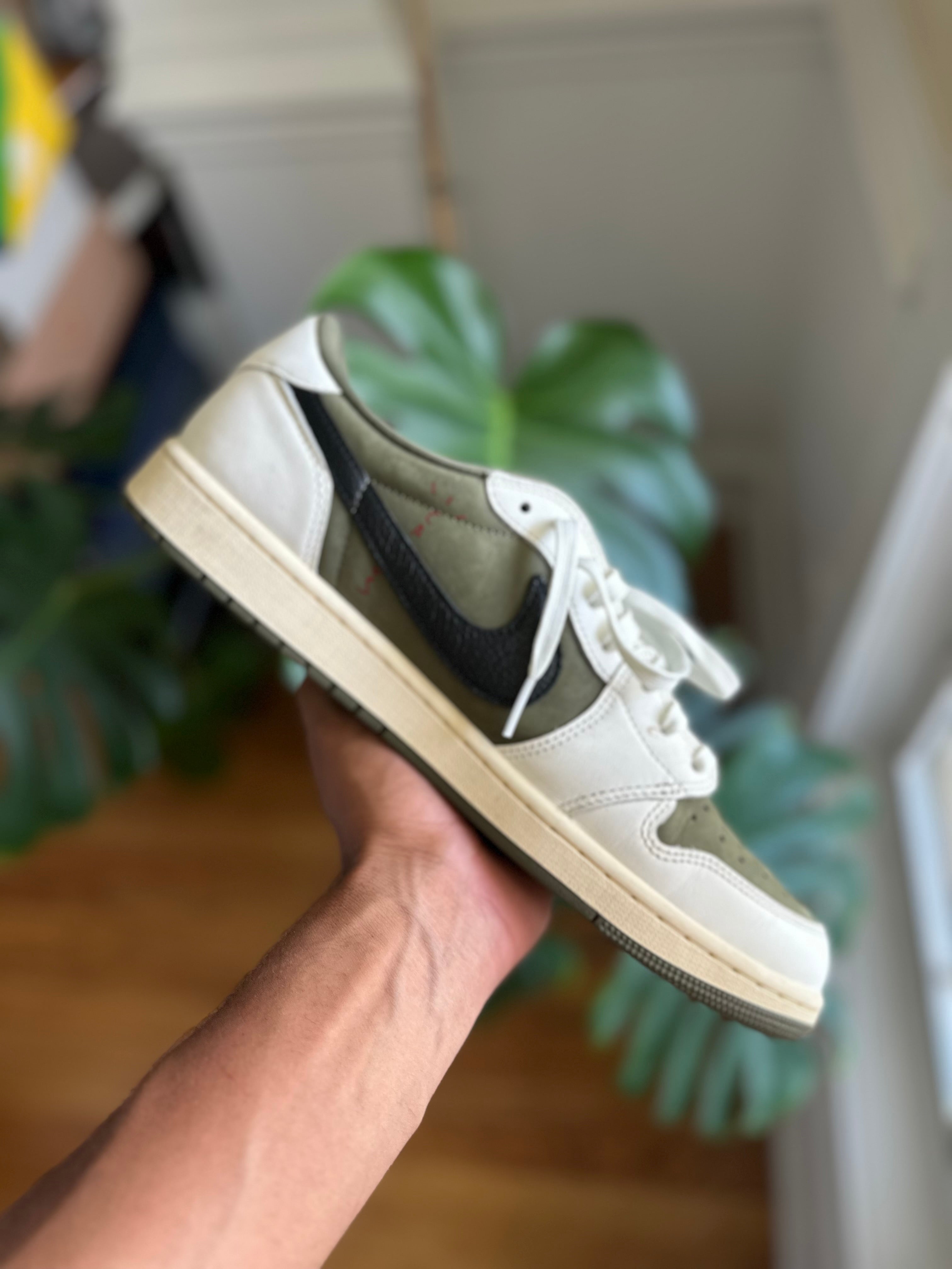 Size 11.5 - J1 low Travis medium olive