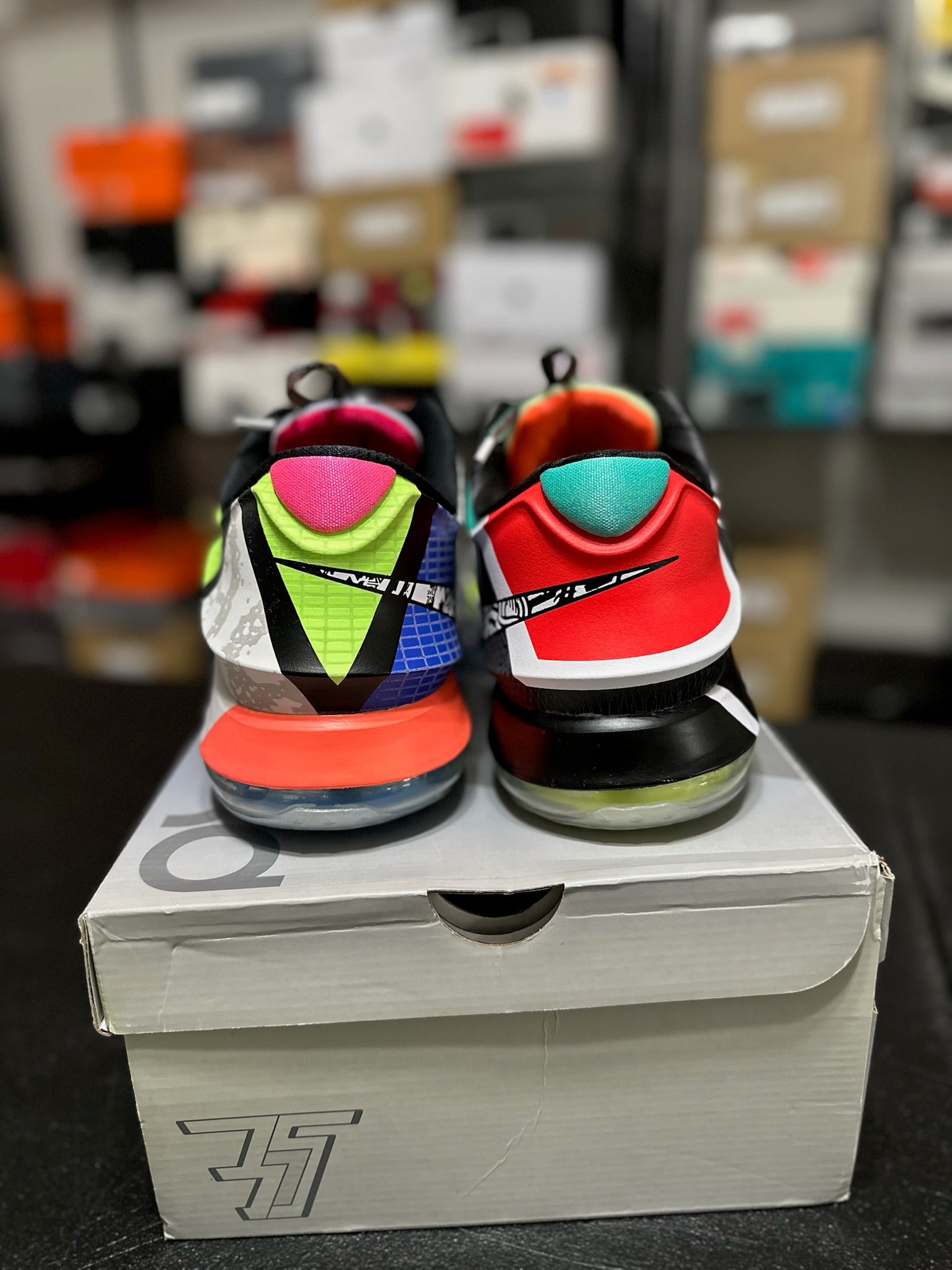Size 14 - KD 7 What the KD