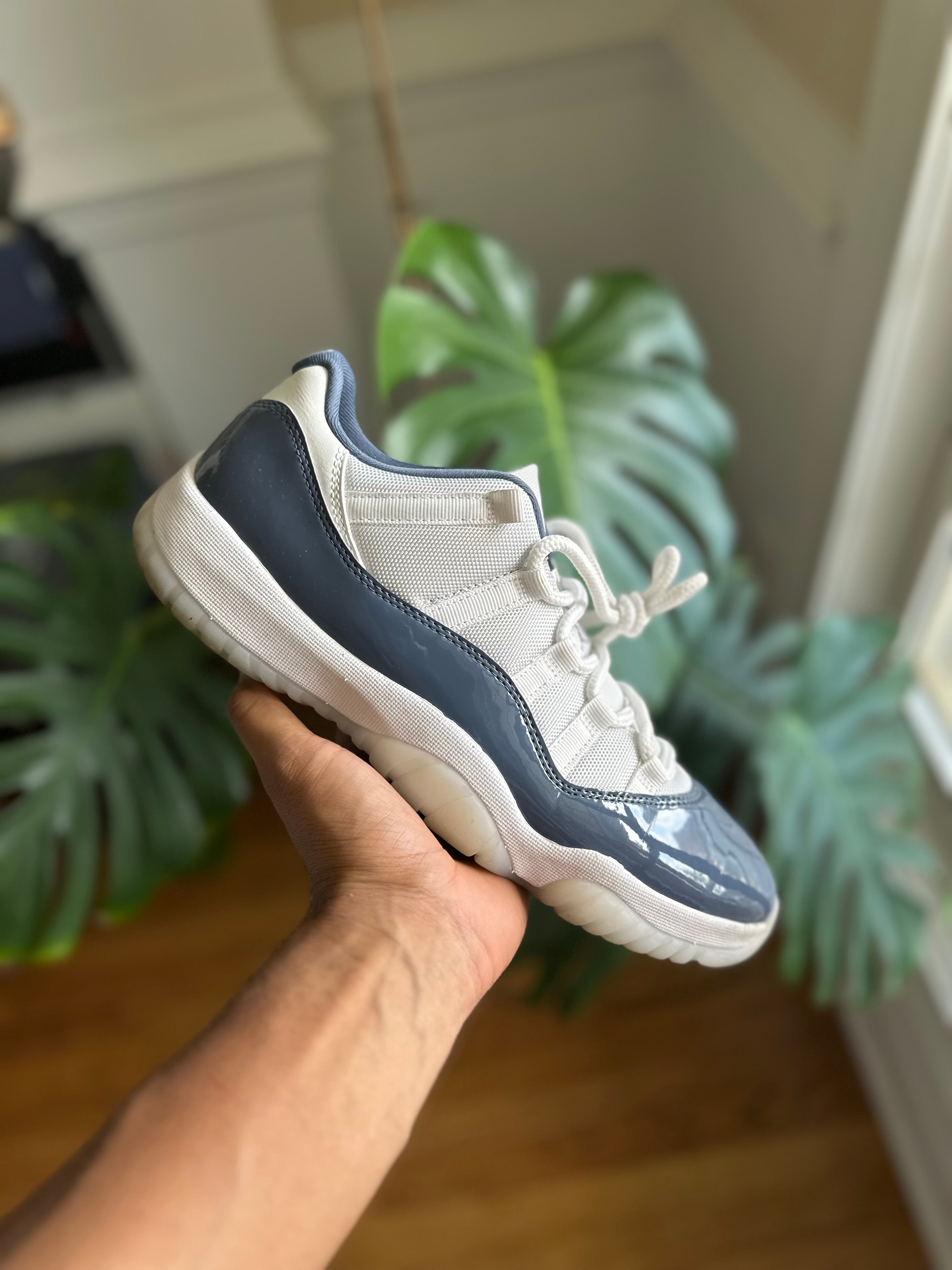 Size 10.5 - J11 low diffused blue
