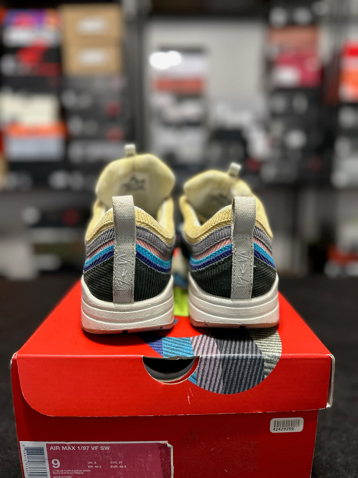 Size 9 - AM 1/97 Sean Wotherspoon