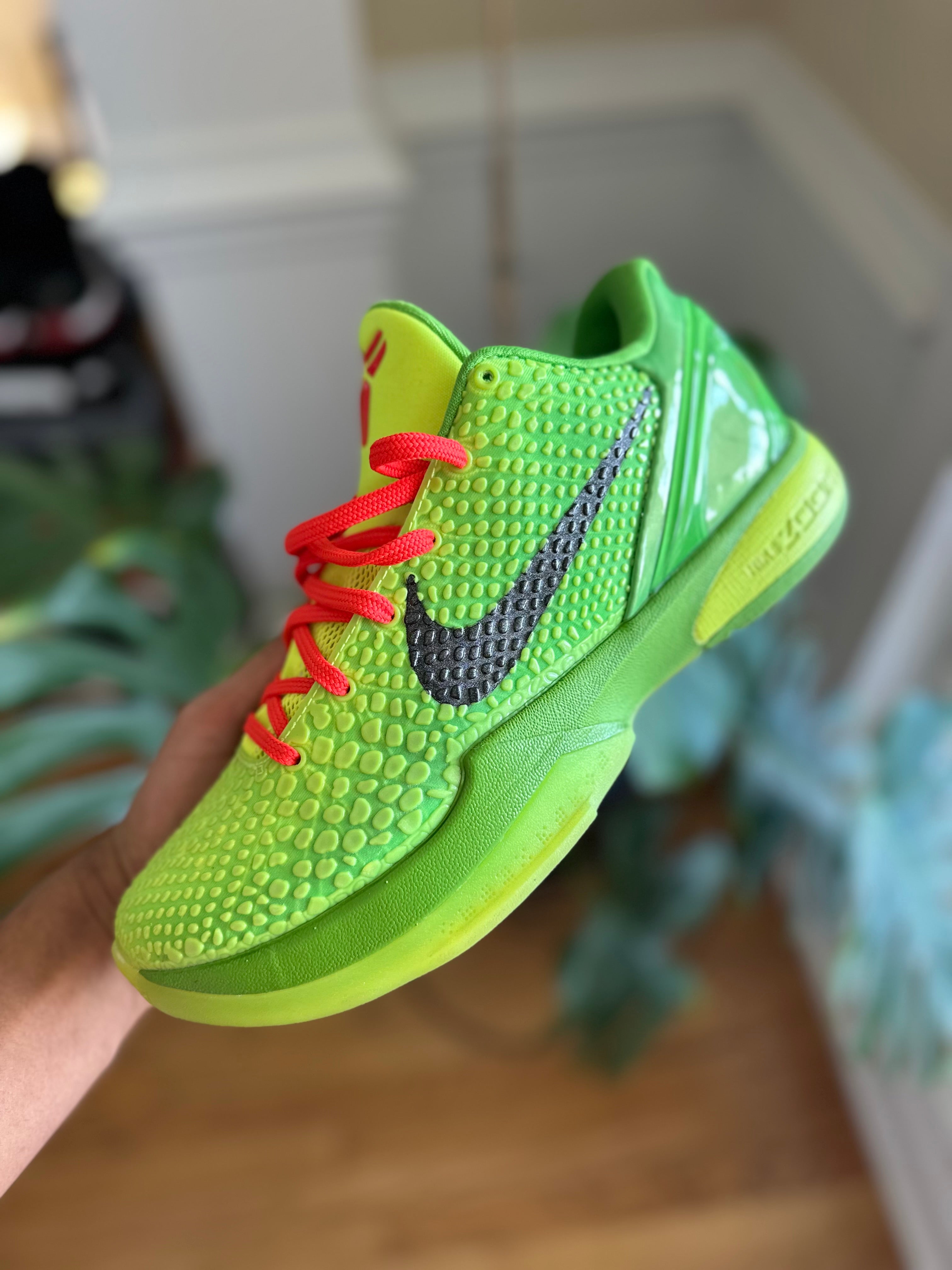Size 8.5 - Kobe 6 protro grinch