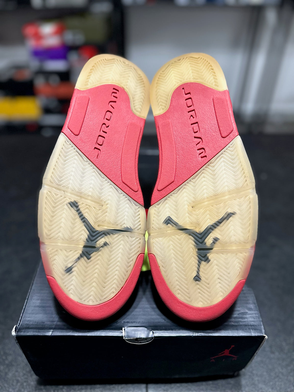Size 9 - j5 red suede