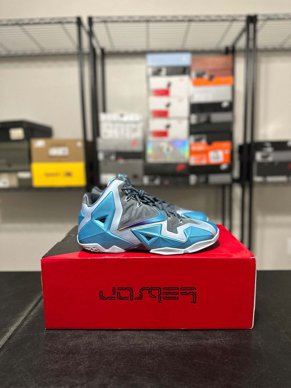 Size 10 - LeBron 11 gamma DS