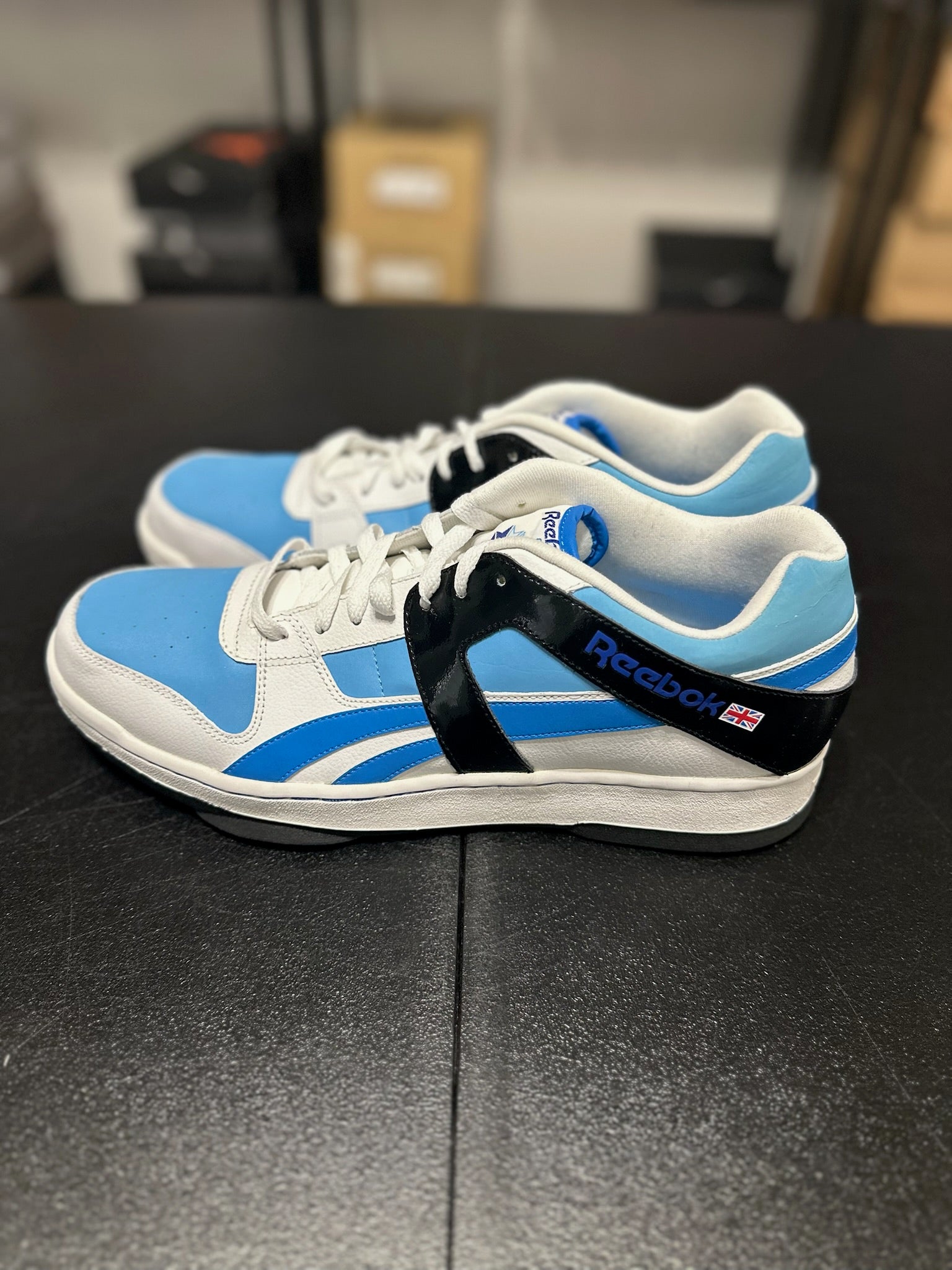 Size 13 - Reebok low blue/white