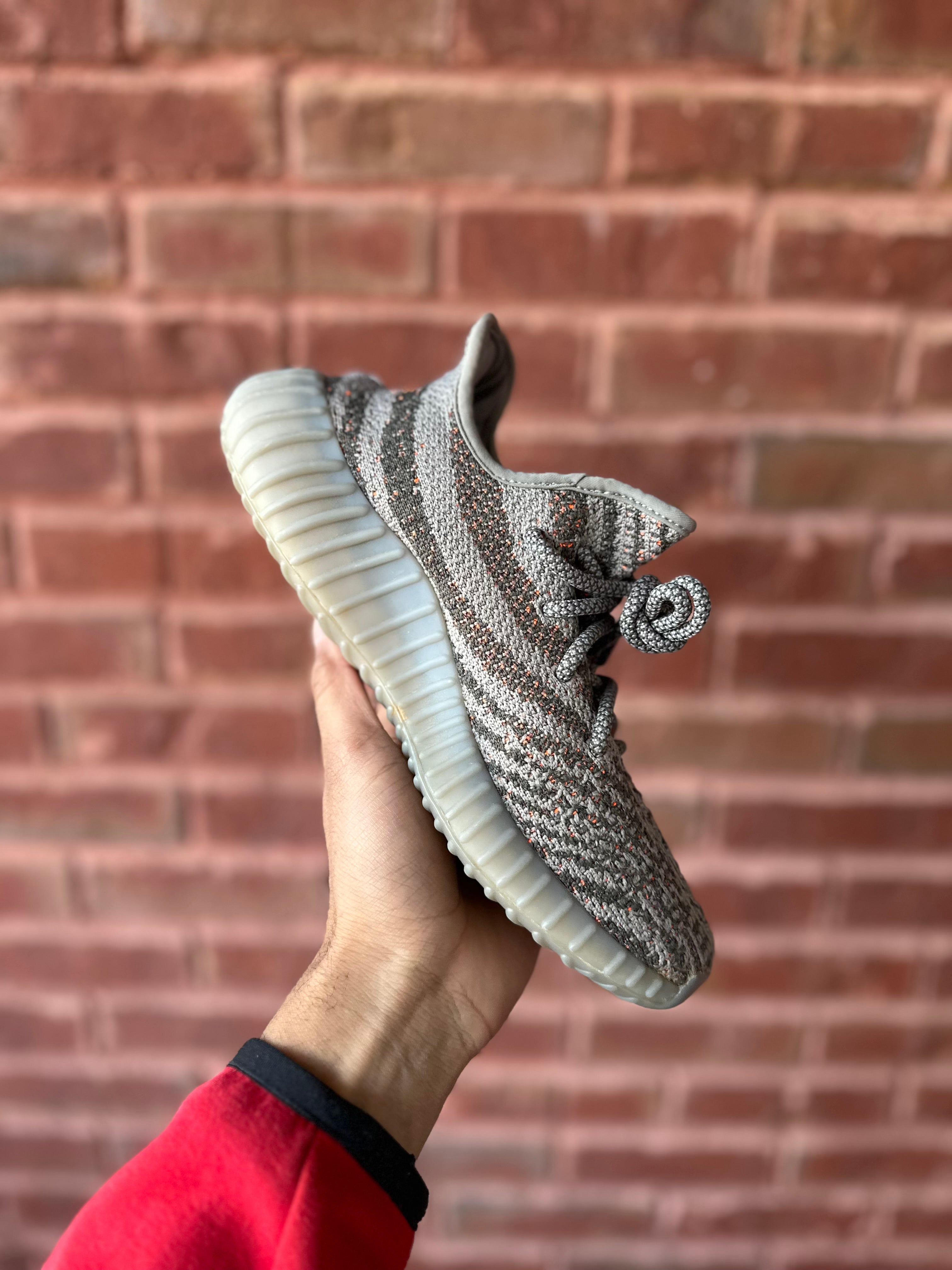 Size 5.5Y - YZY 350 beluga reflective