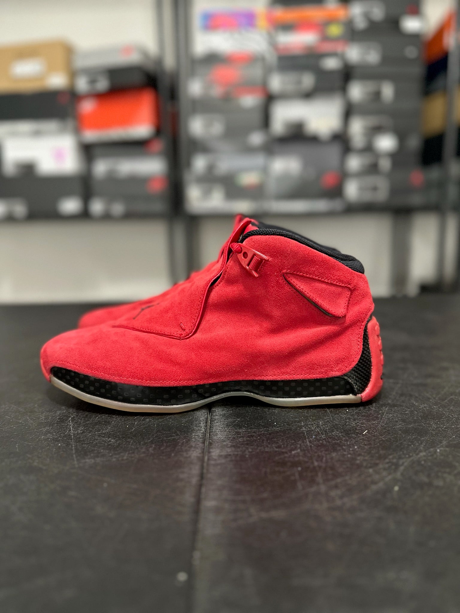 Size 10.5 - j18 toro