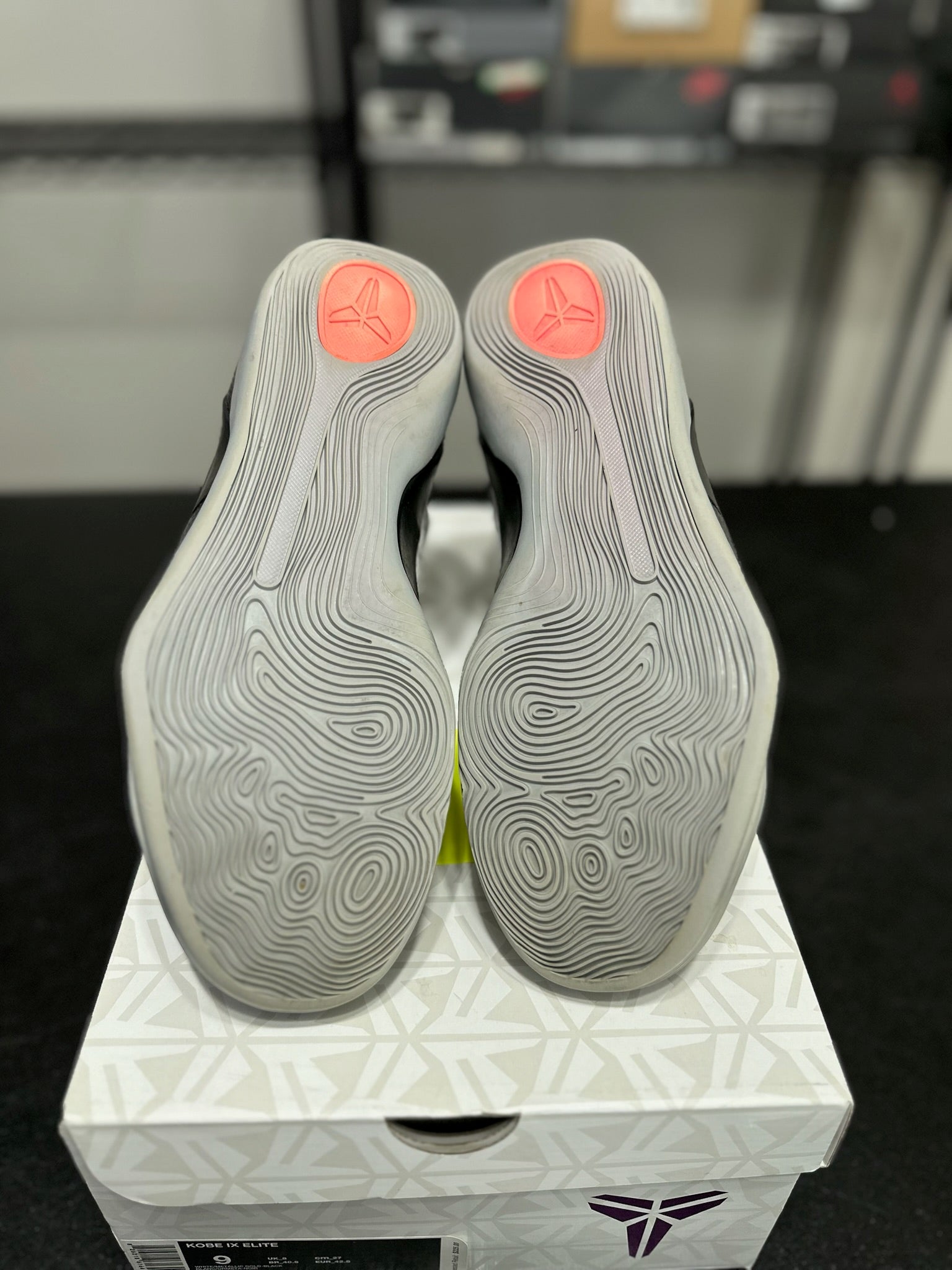Size 9 - Kobe 9 Elite Fundamentals