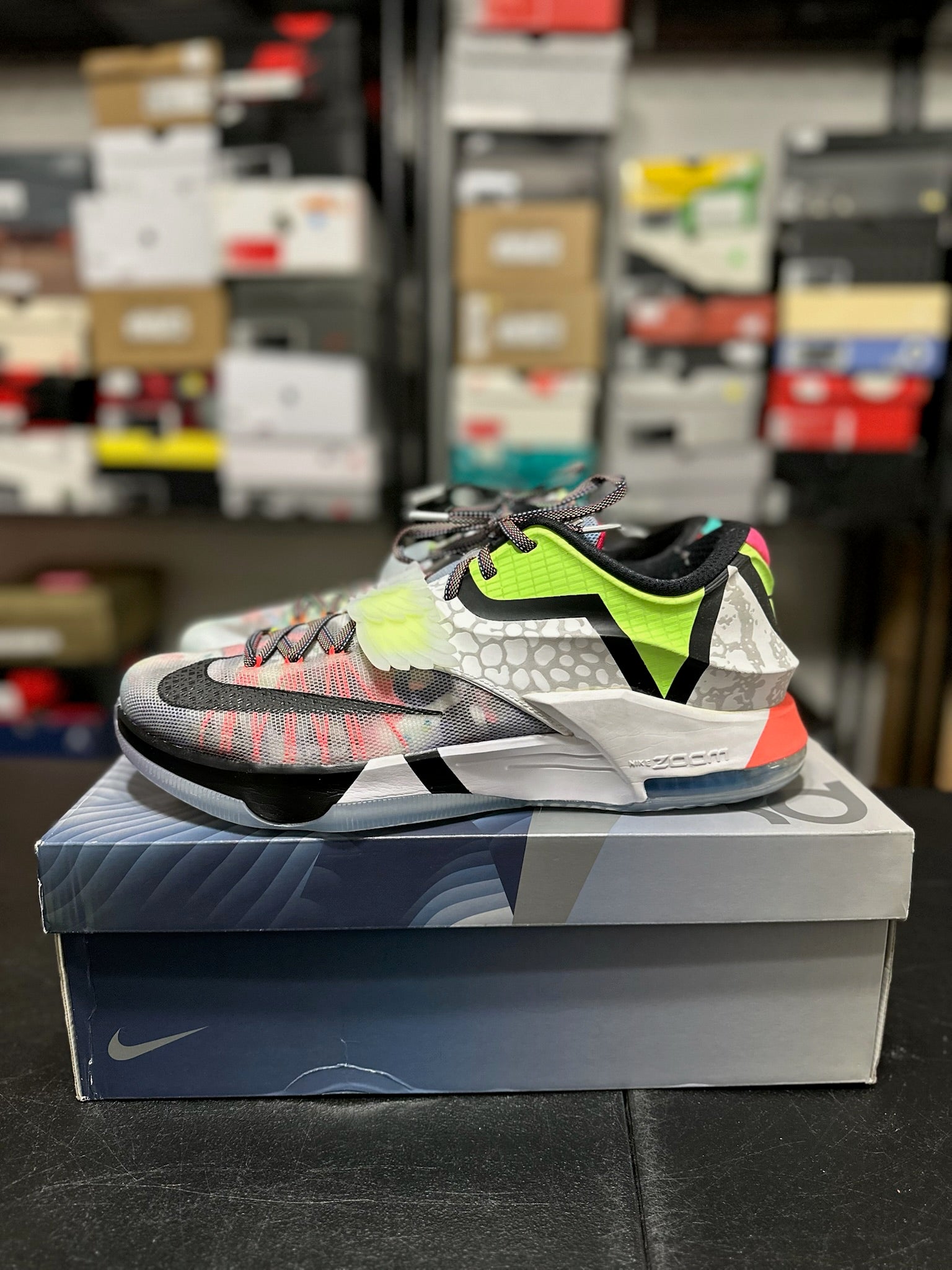 Size 14 - KD 7 What the KD