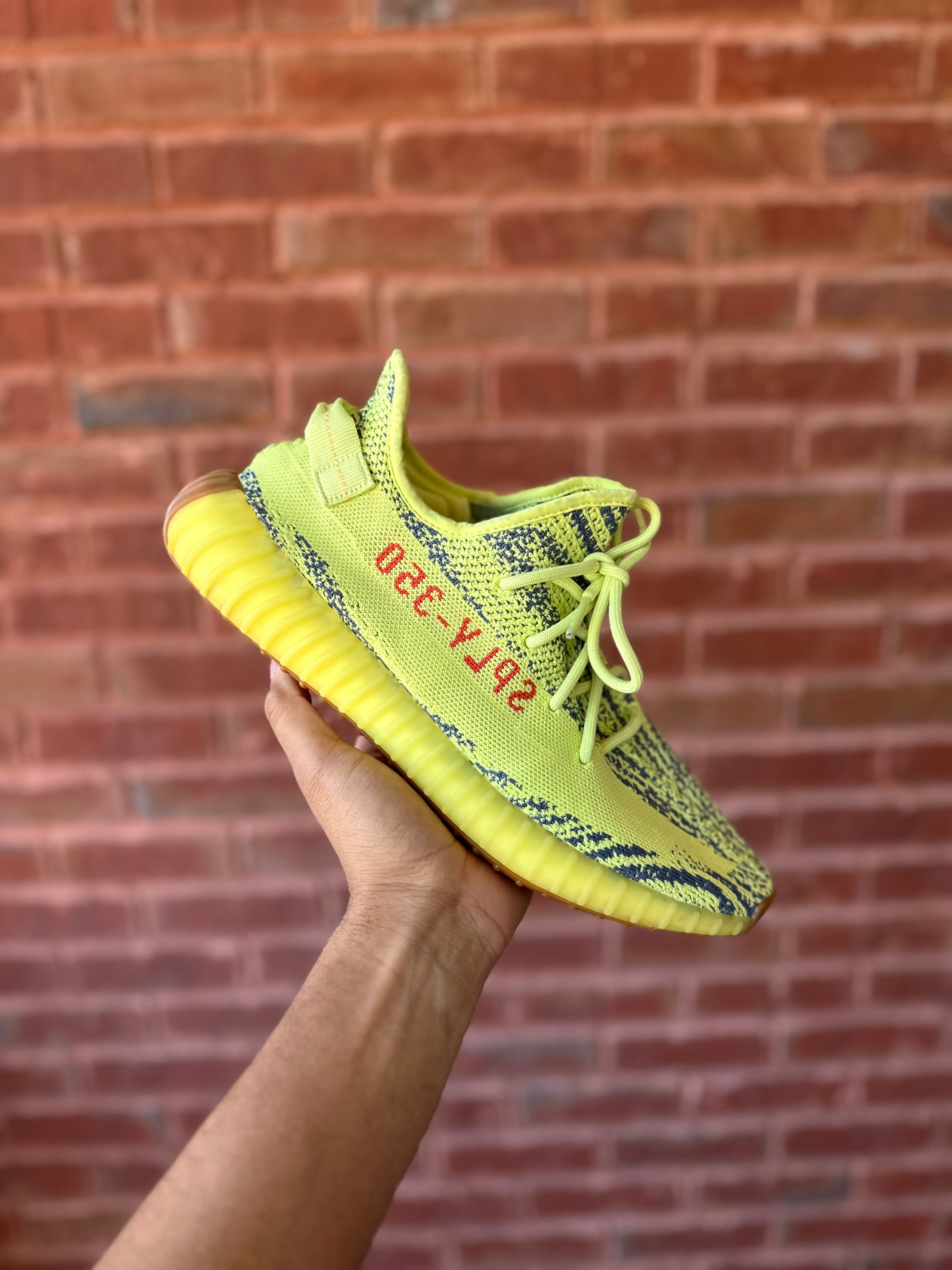 Size 11.5 - YZY 350 Semi-frozen yellow