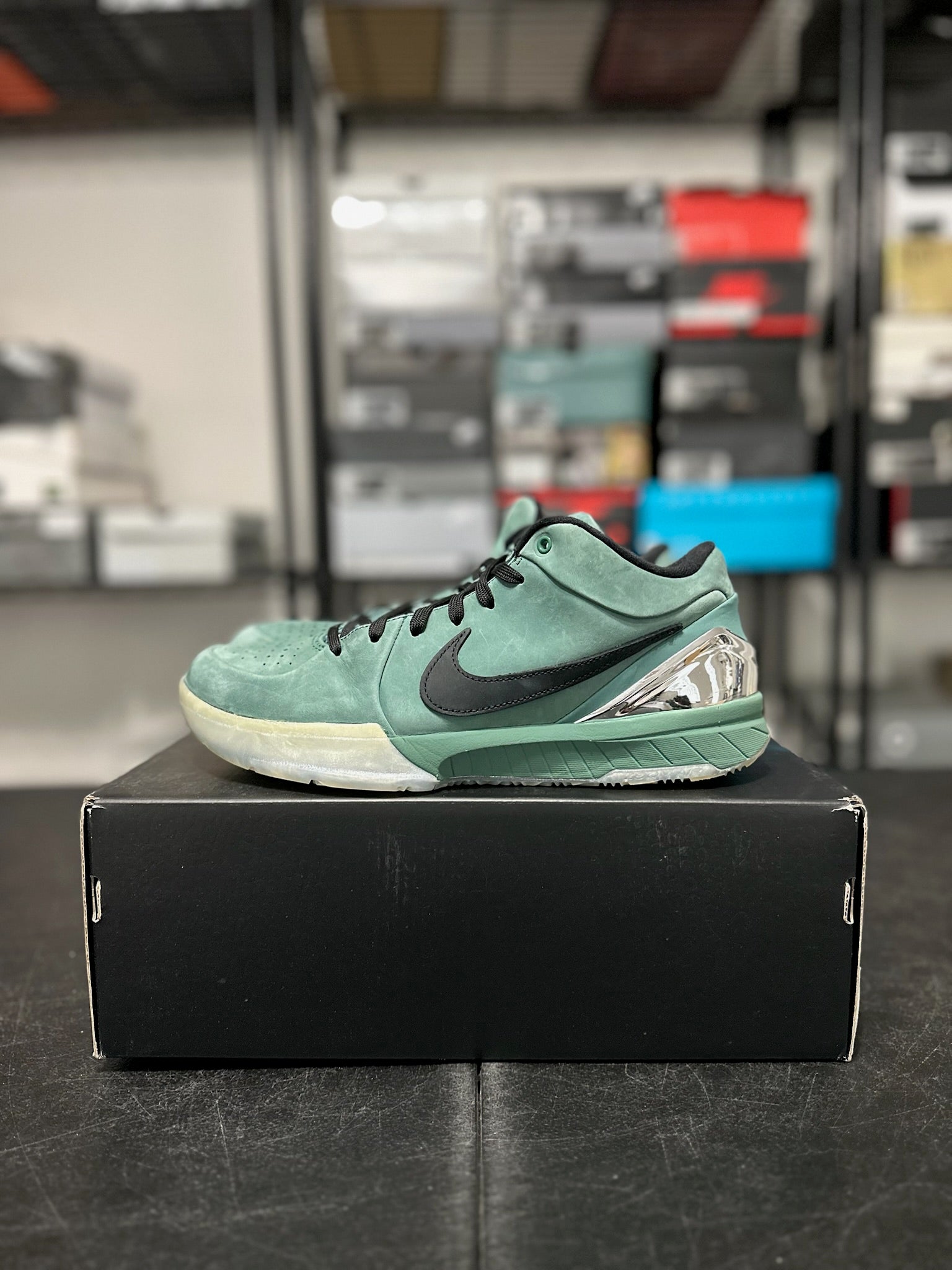 Size 9 - Kobe 4 Protro Girl Dad