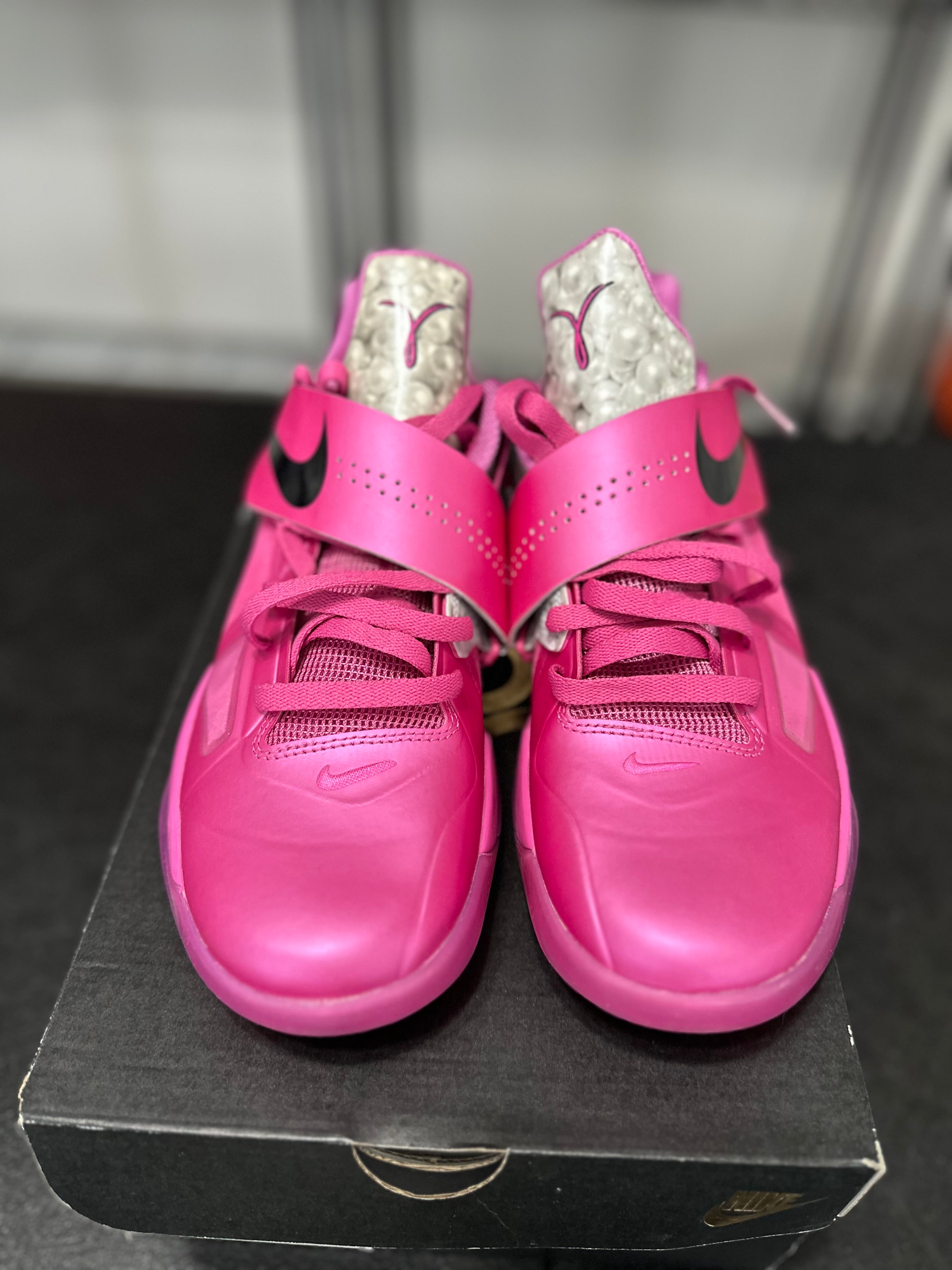 Size 9.5 - KD 4 aunt pearl