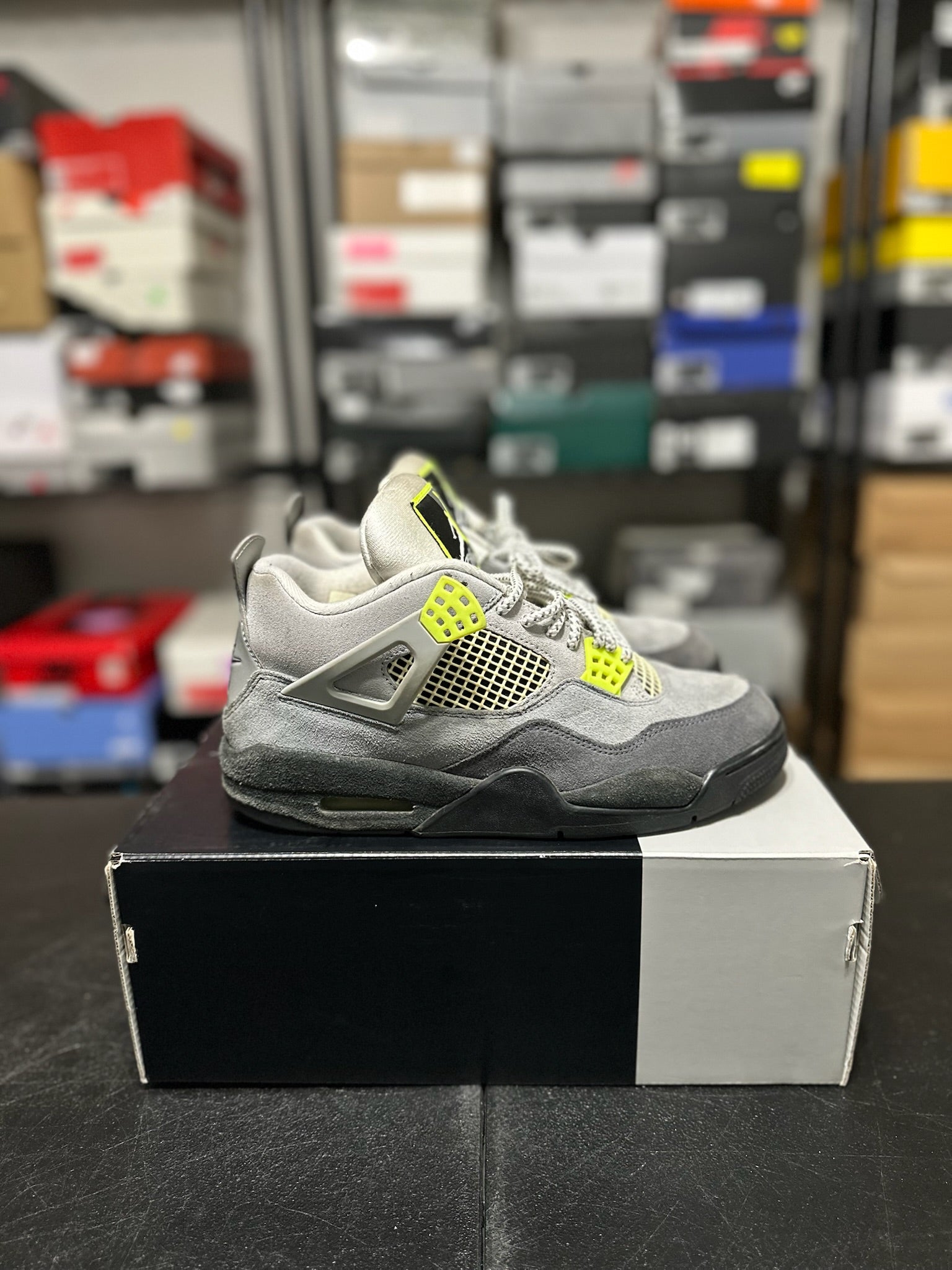 Size 8.5 - J4 95 Neon