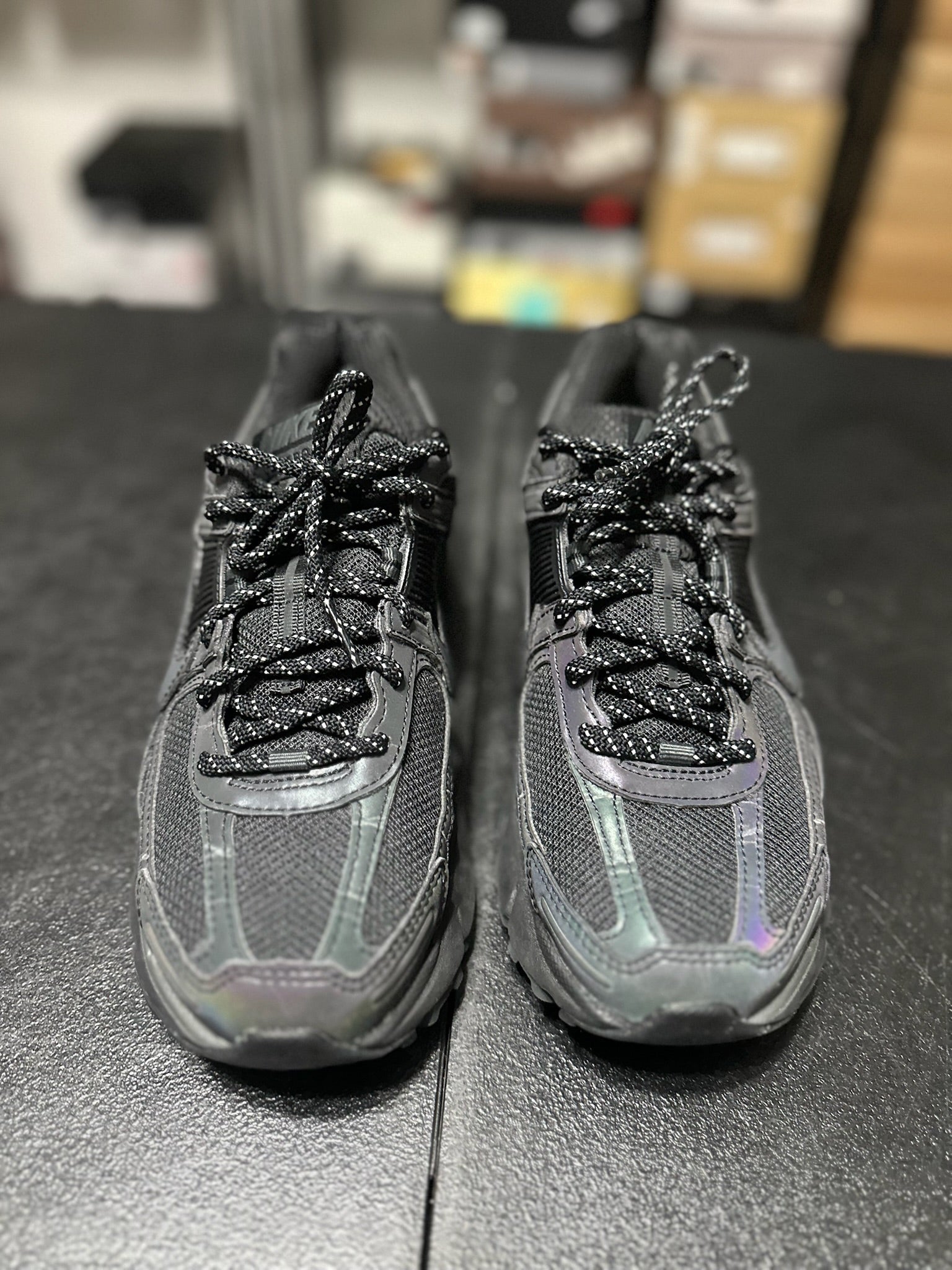 Size 7.5 - Zoom Vomero 5 Black Reflective