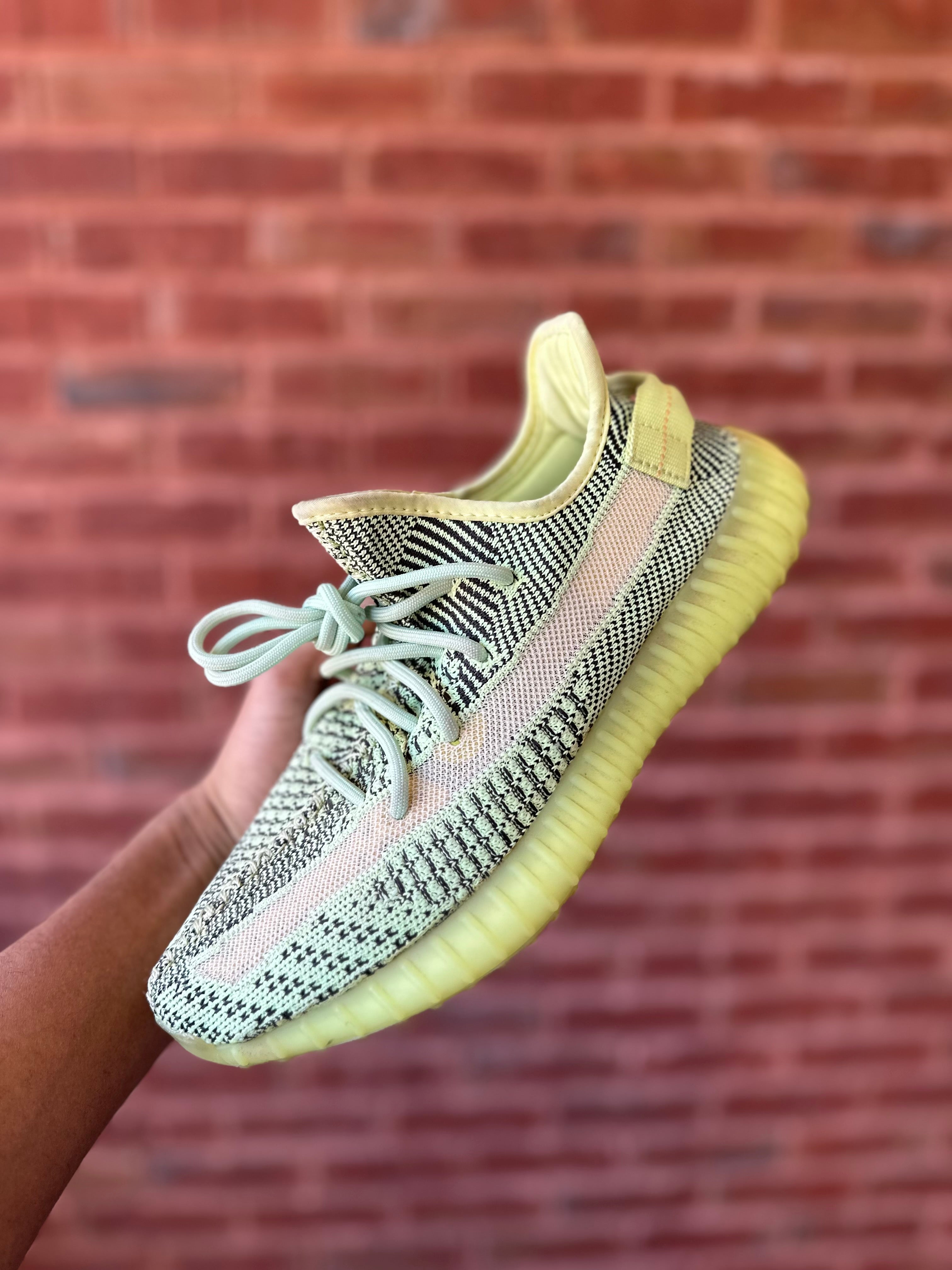 Size 8 - YZY 350 yeezreel