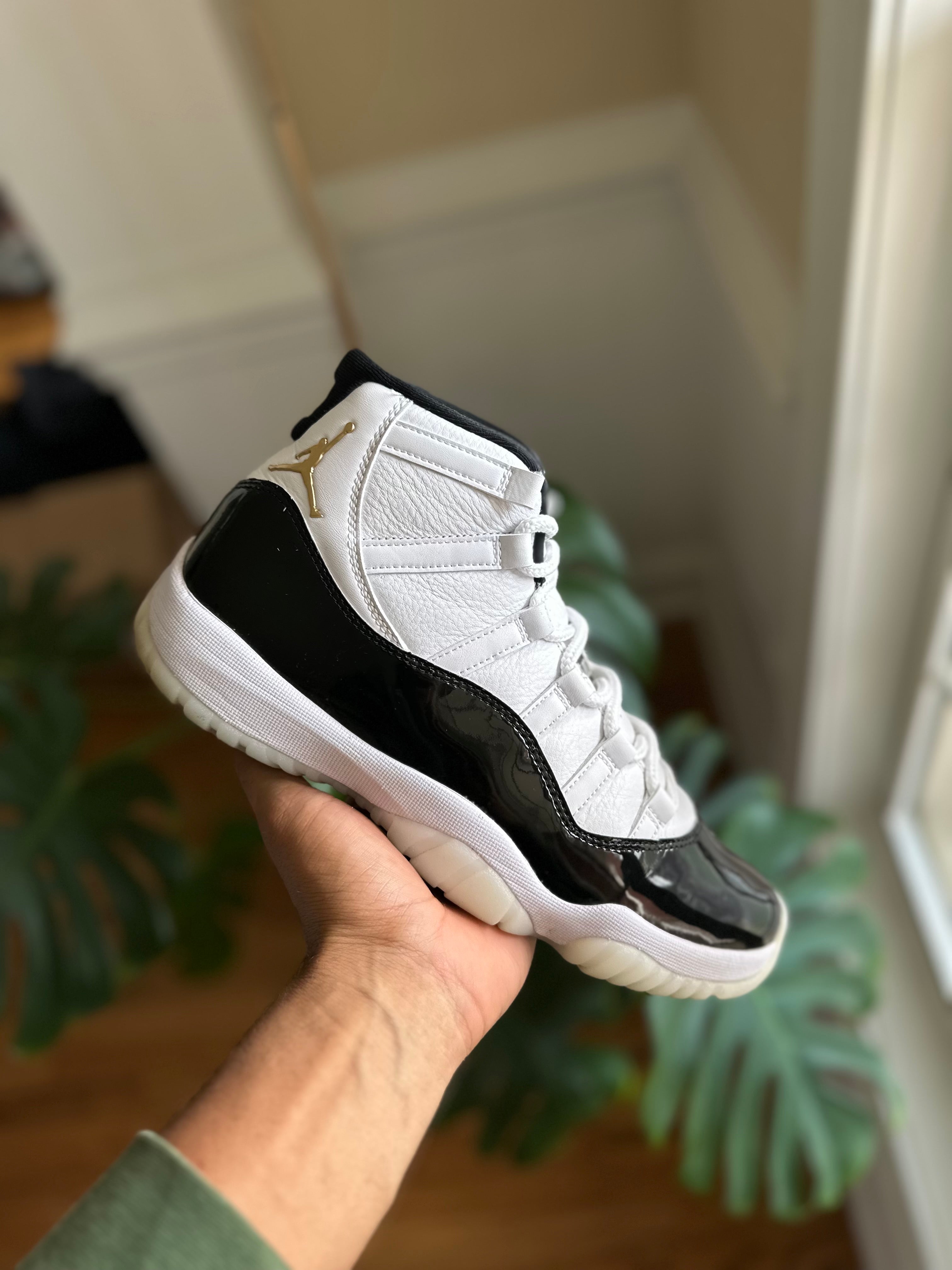 Size 9 - J11 gratitude