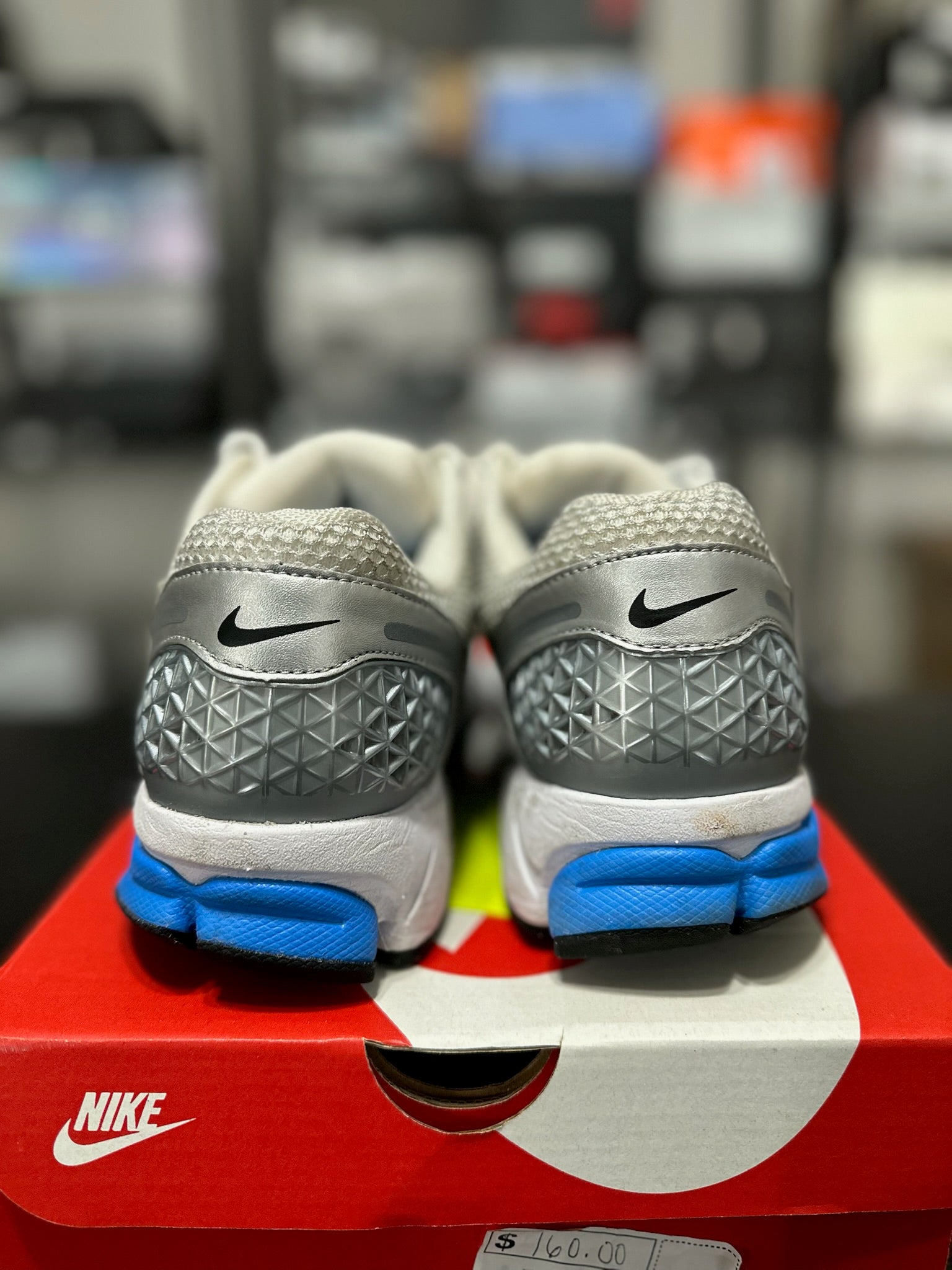 Size 9.5 - Nike Zoom Vomero 5 Photo Blue