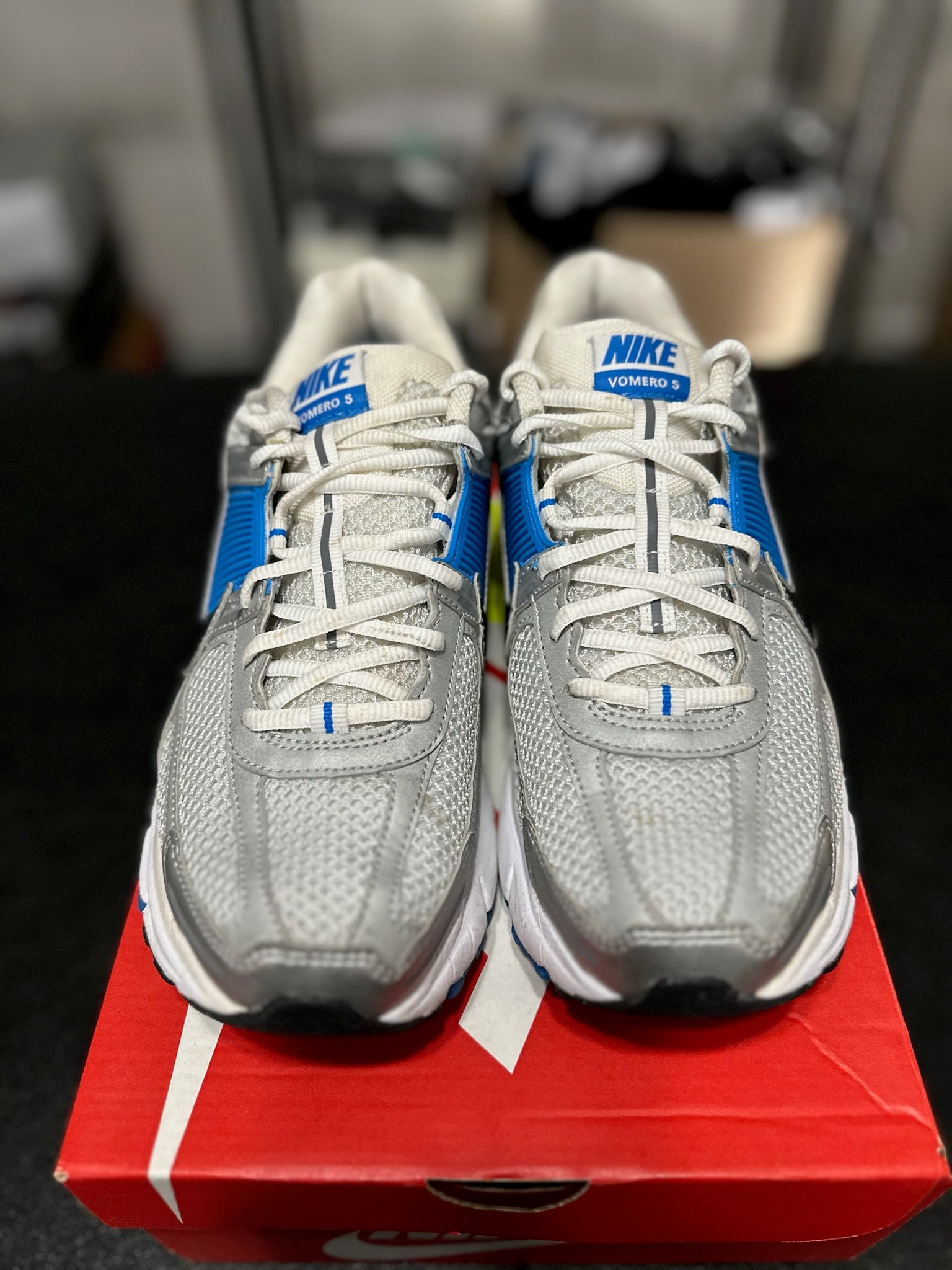 Size 9.5 - Nike Zoom Vomero 5 Photo Blue