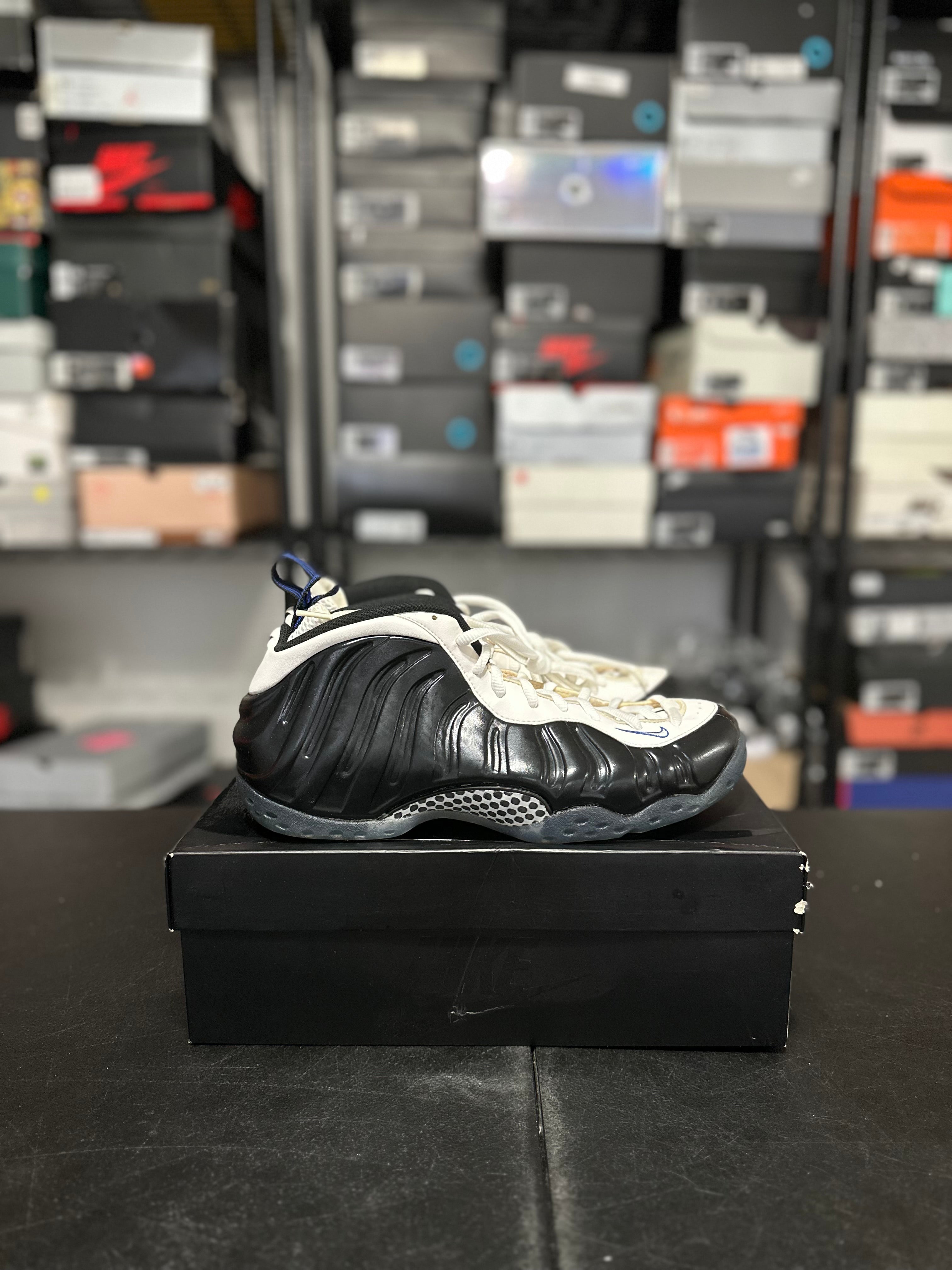 Size 10 - Foamposite one concord