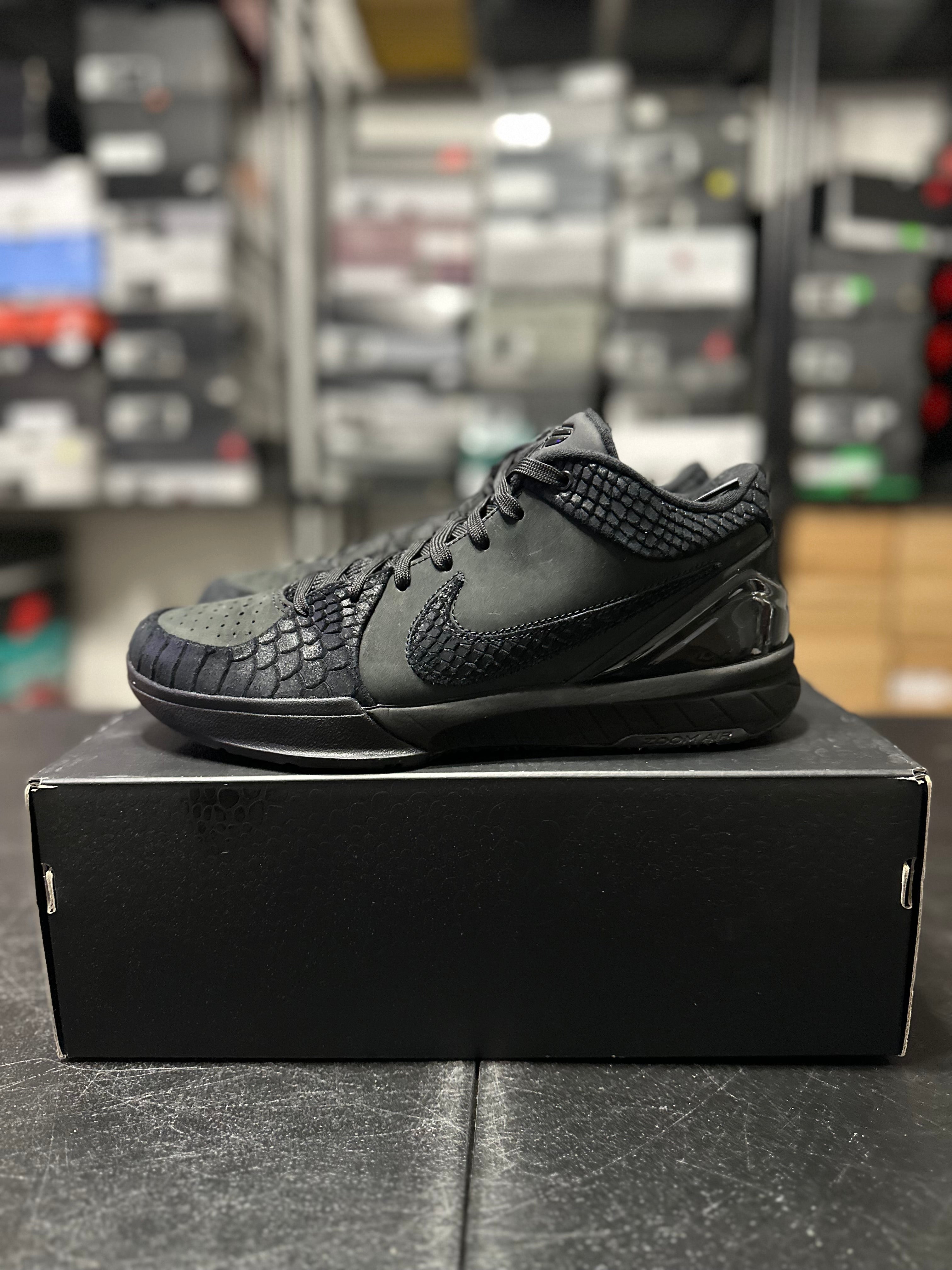 Size 8.5 - Kobe 4 protro gift of mamba
