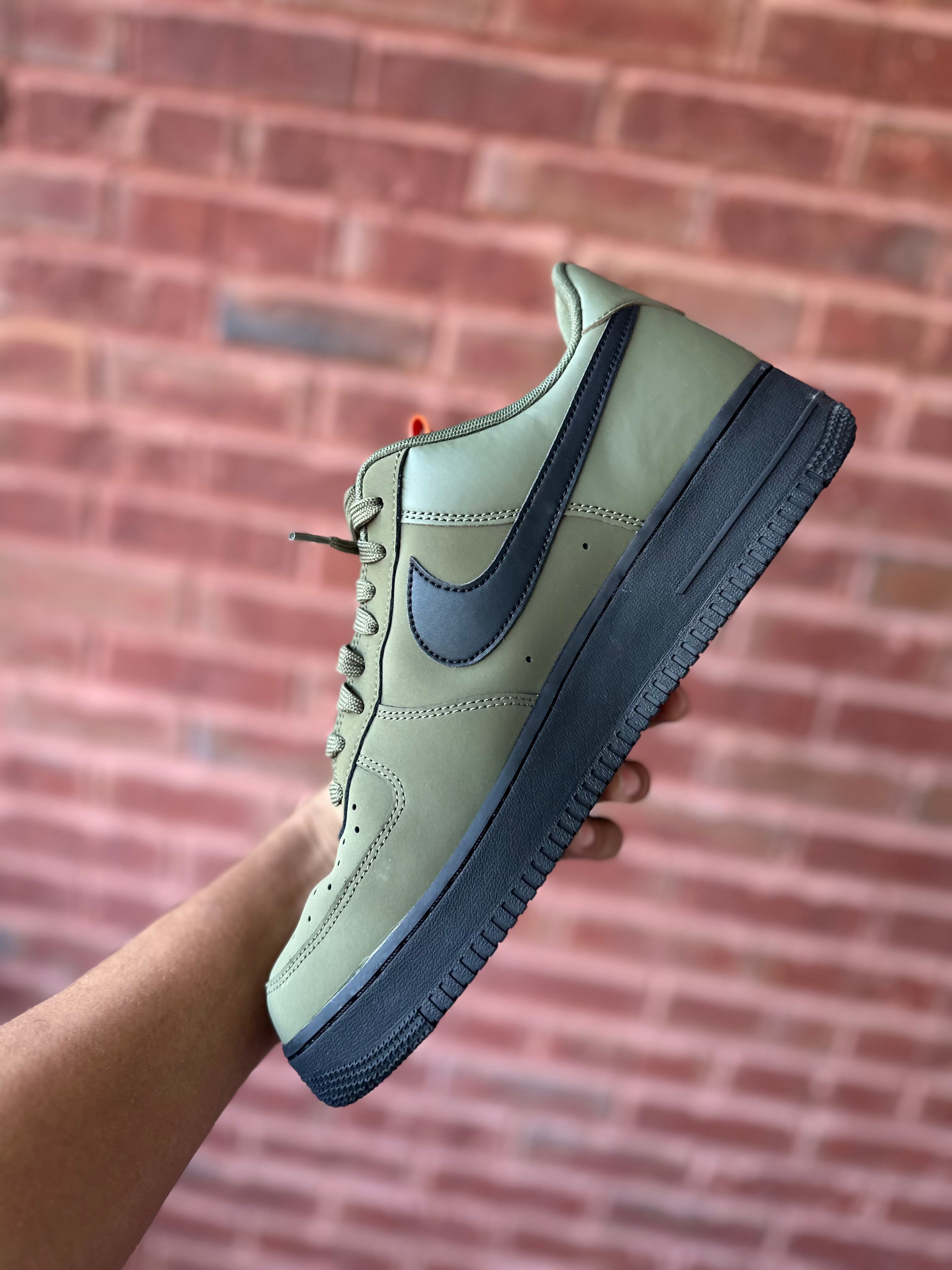 Size 11 - AF1 LOW MEDIUM OLIVE