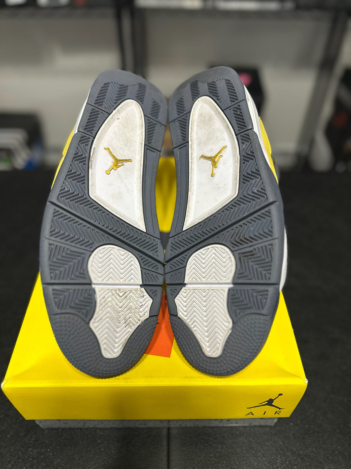 Size 13 - J4 Lightning