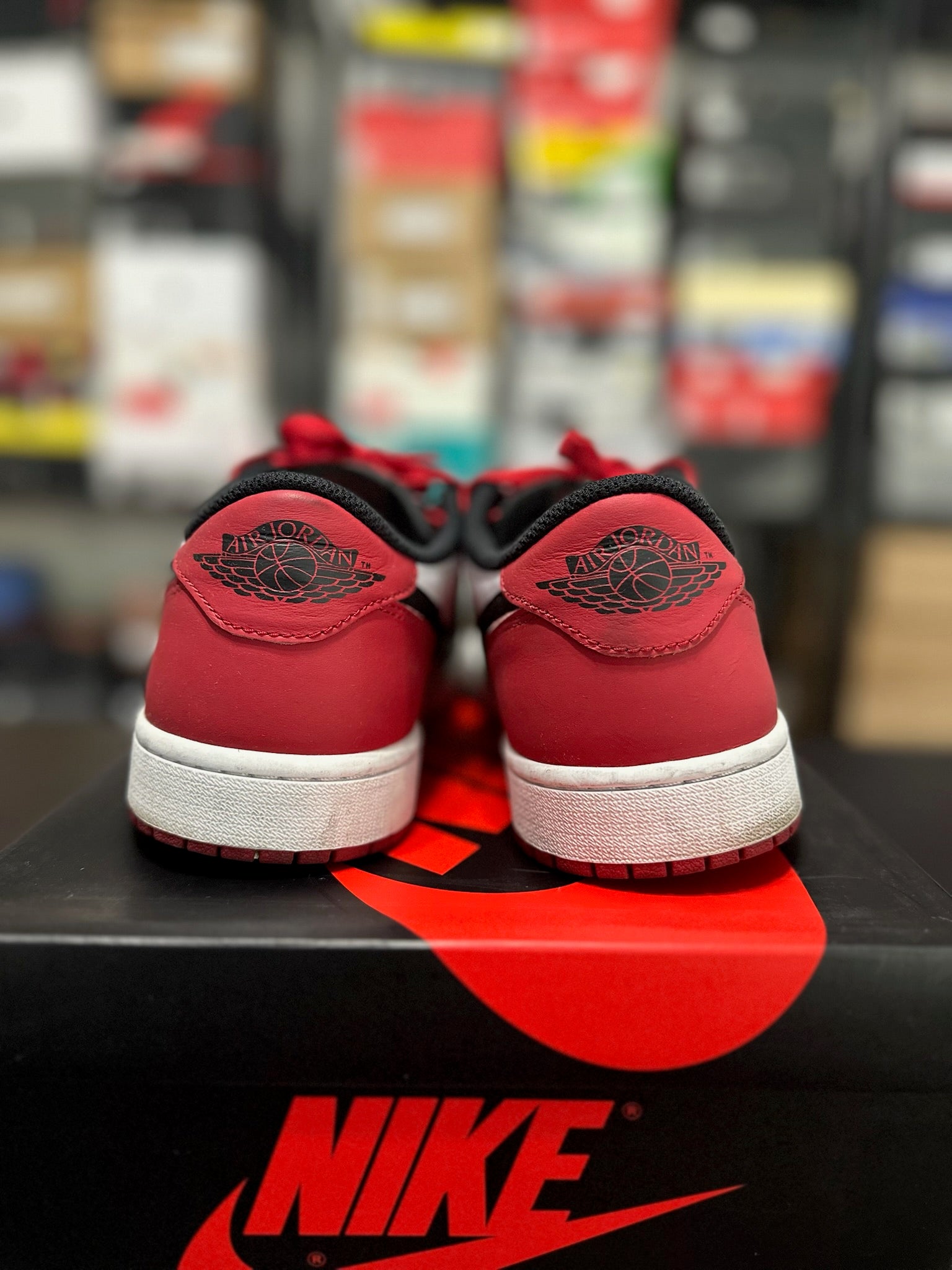 Size 9.5 - J1 Low Black Toe