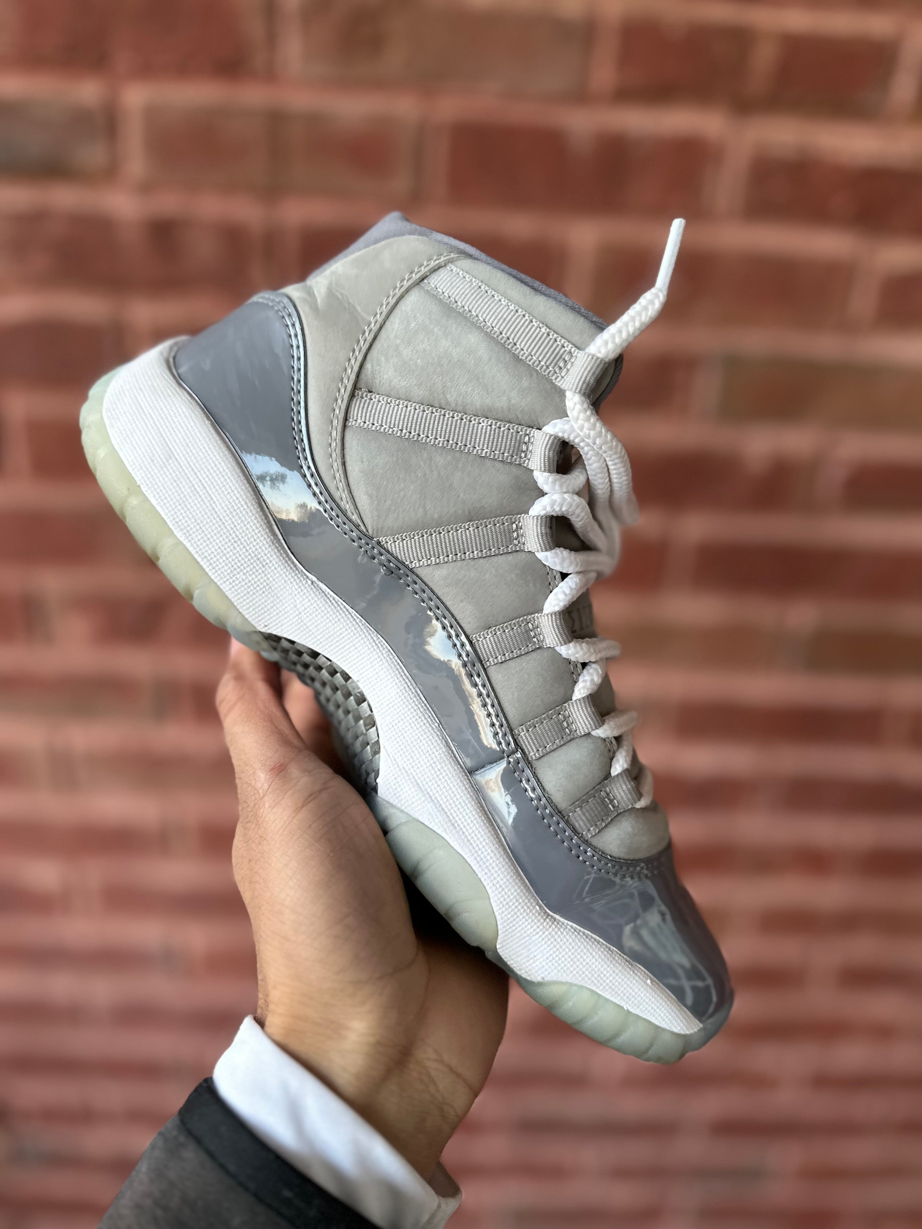 Size 6.5y - J11 high cool grey