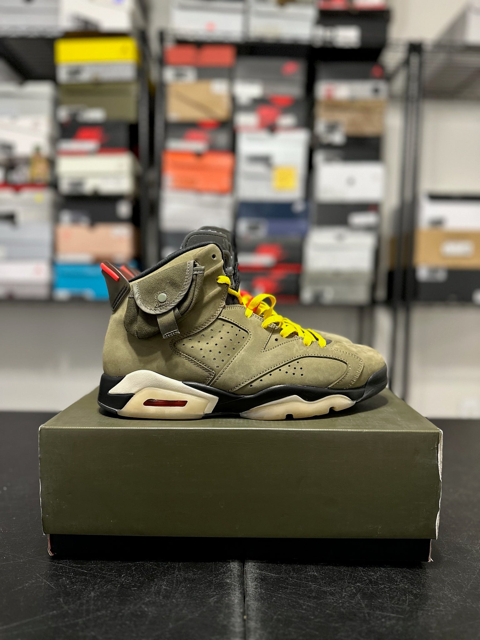 Size 10.5 - J6 Travis Scott