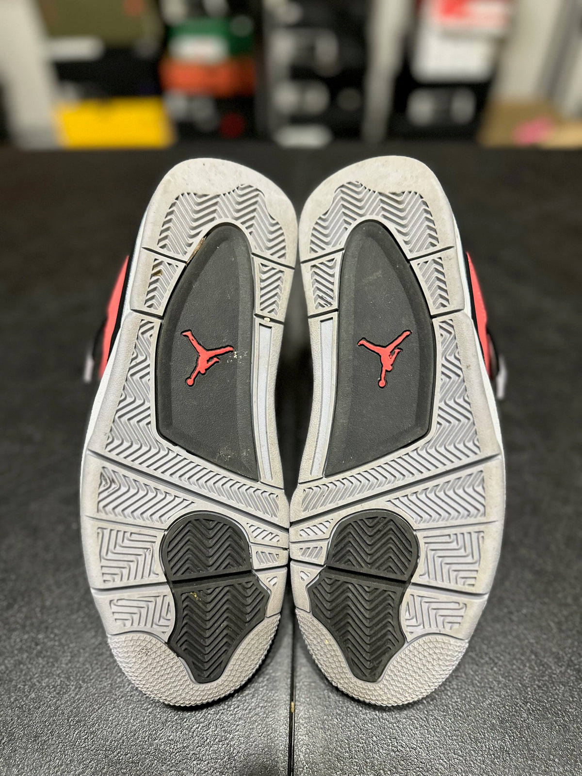 Size 7Y - j4 toro bravo