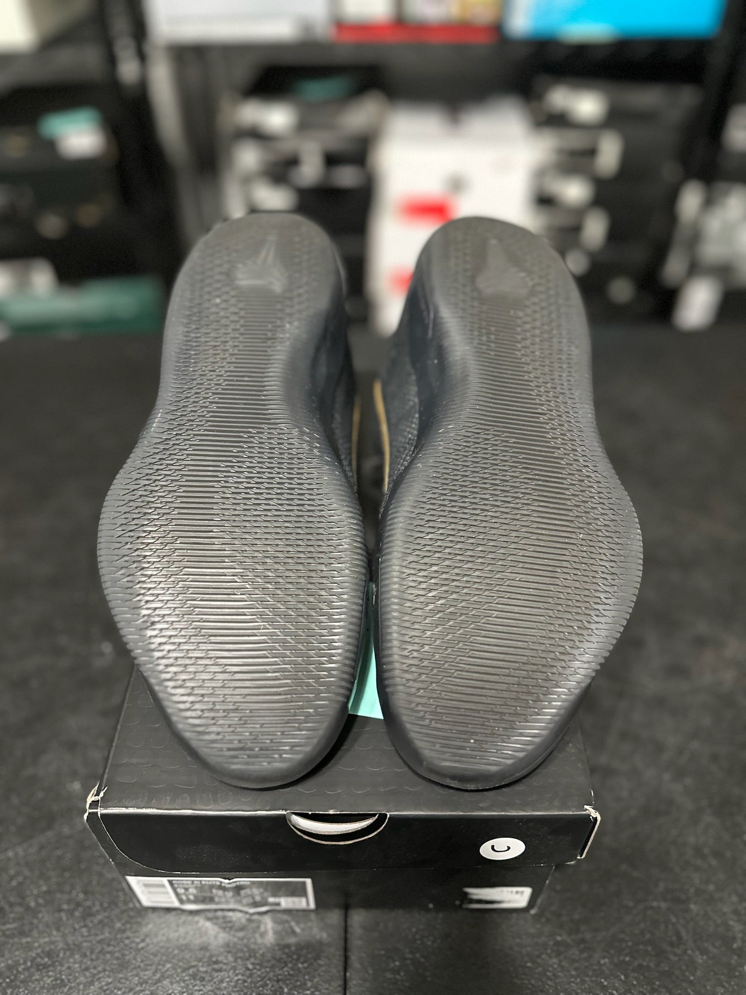 Size 9.5 - Kobe 11 Elite Low Protro Fade to Black