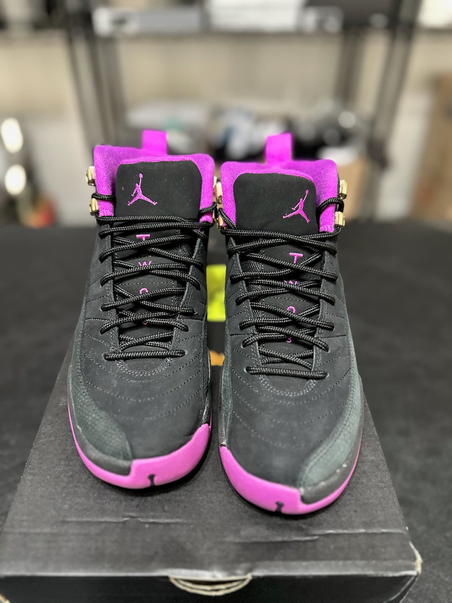 Size 5Y - J12 Hyper Violet