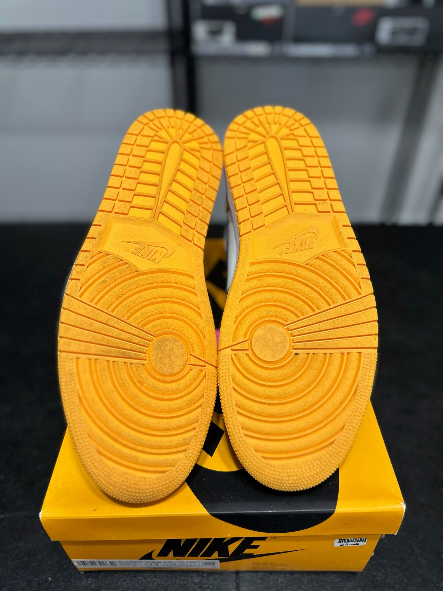 Size 13 - J1 High Taxi