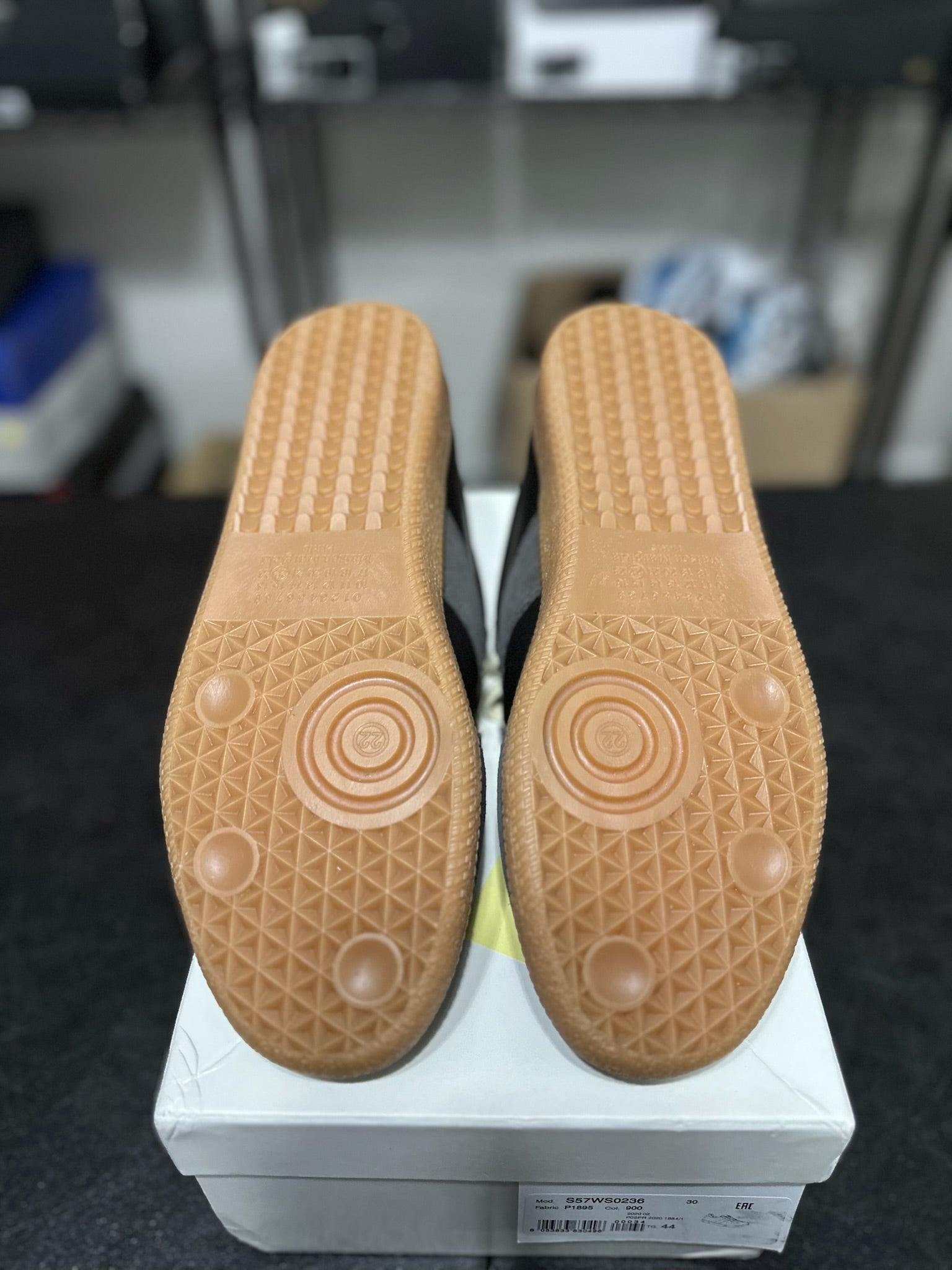 Size 11 - (44) Margiela Gat Black/Brown