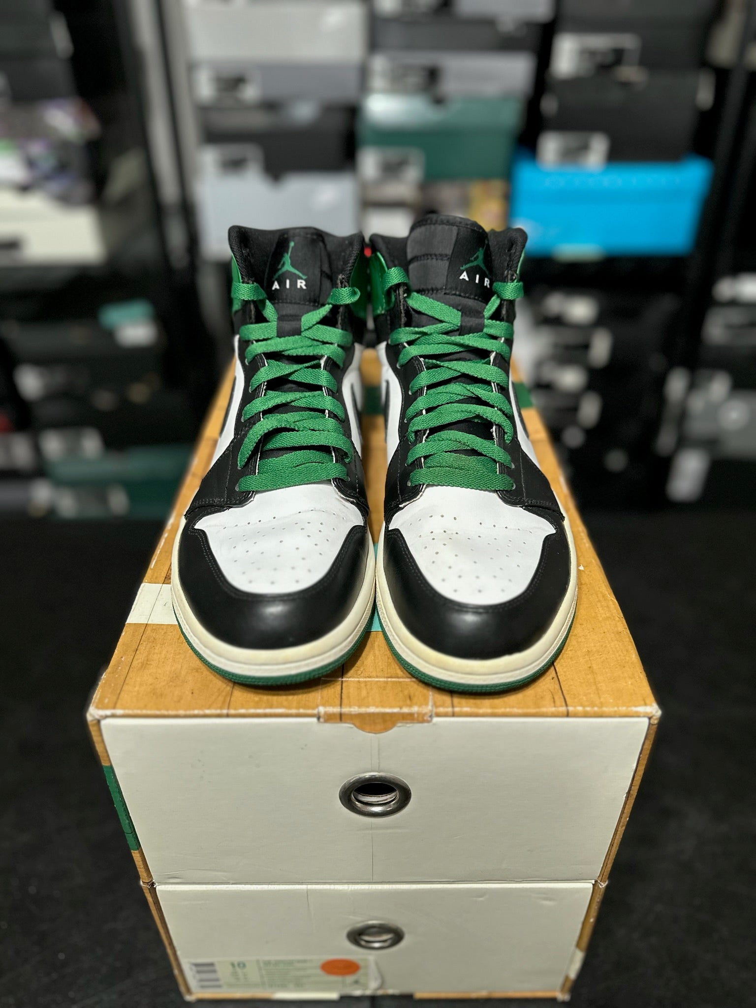 Size 10 - J Defining Moments Pack One 60 Pts