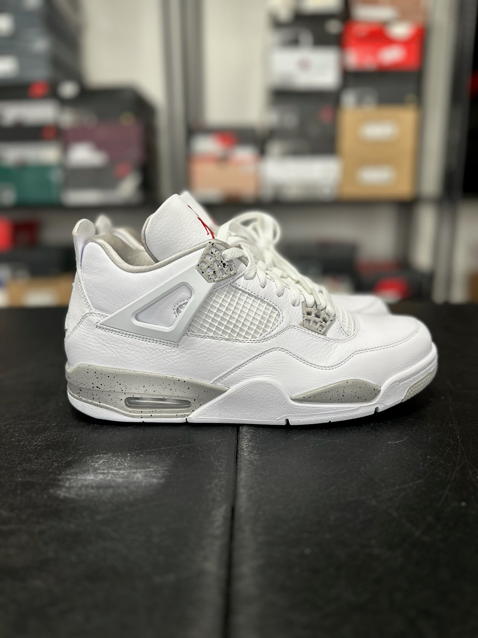 Size 11 - J4 White Oreo DS