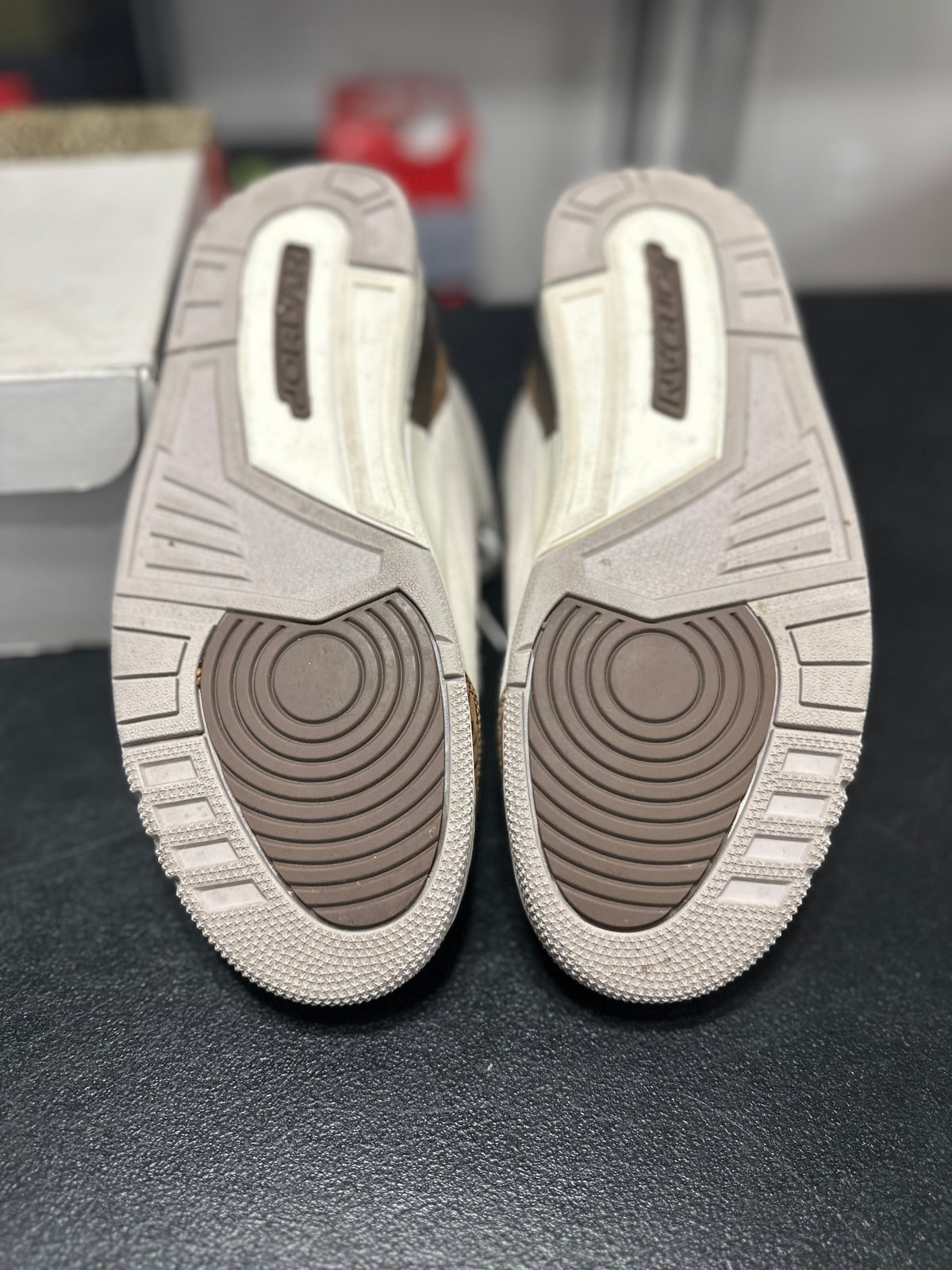 Size 11.5 - J3 palamino