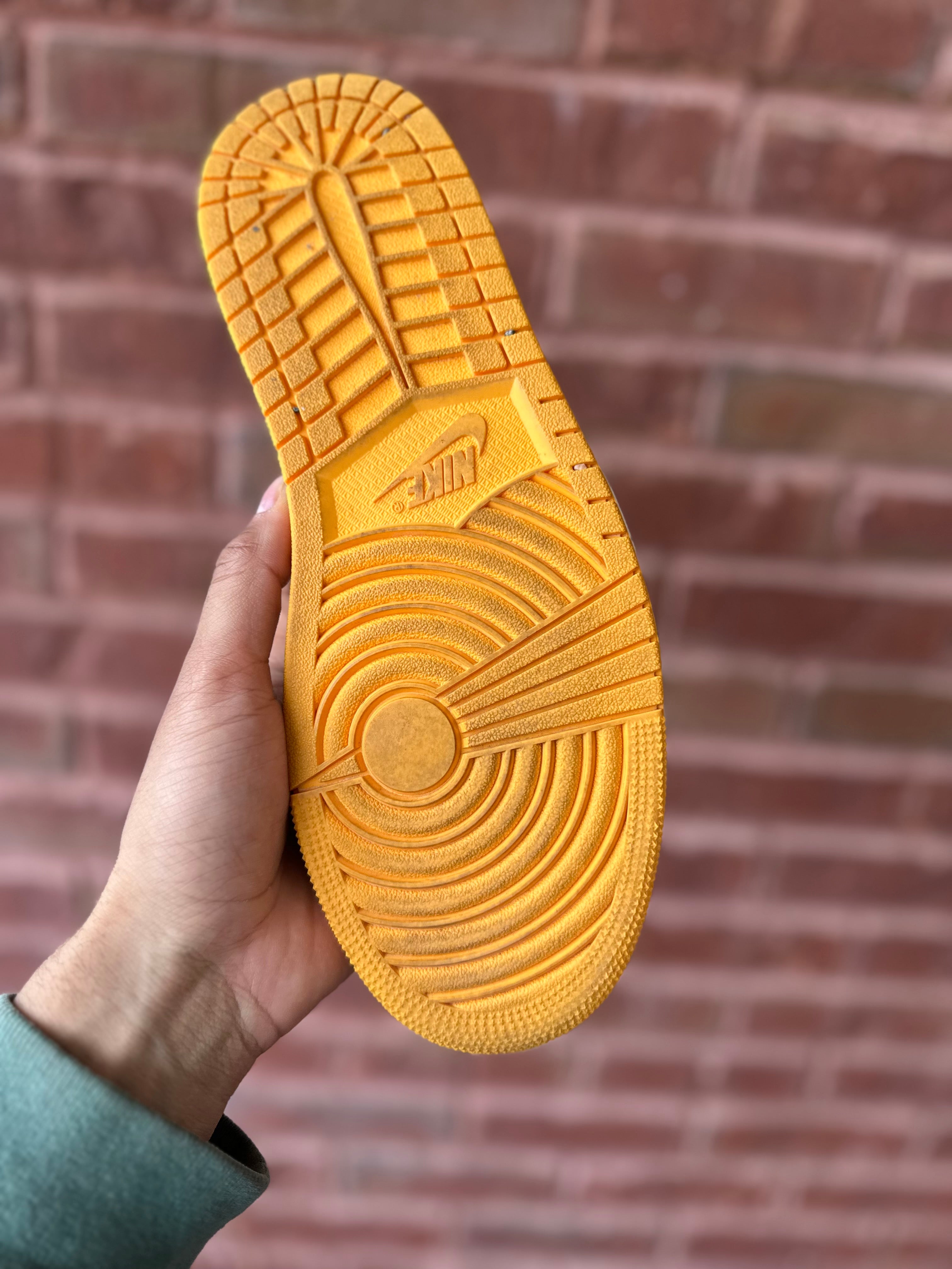 Size 9.5 - J1 yellow toe