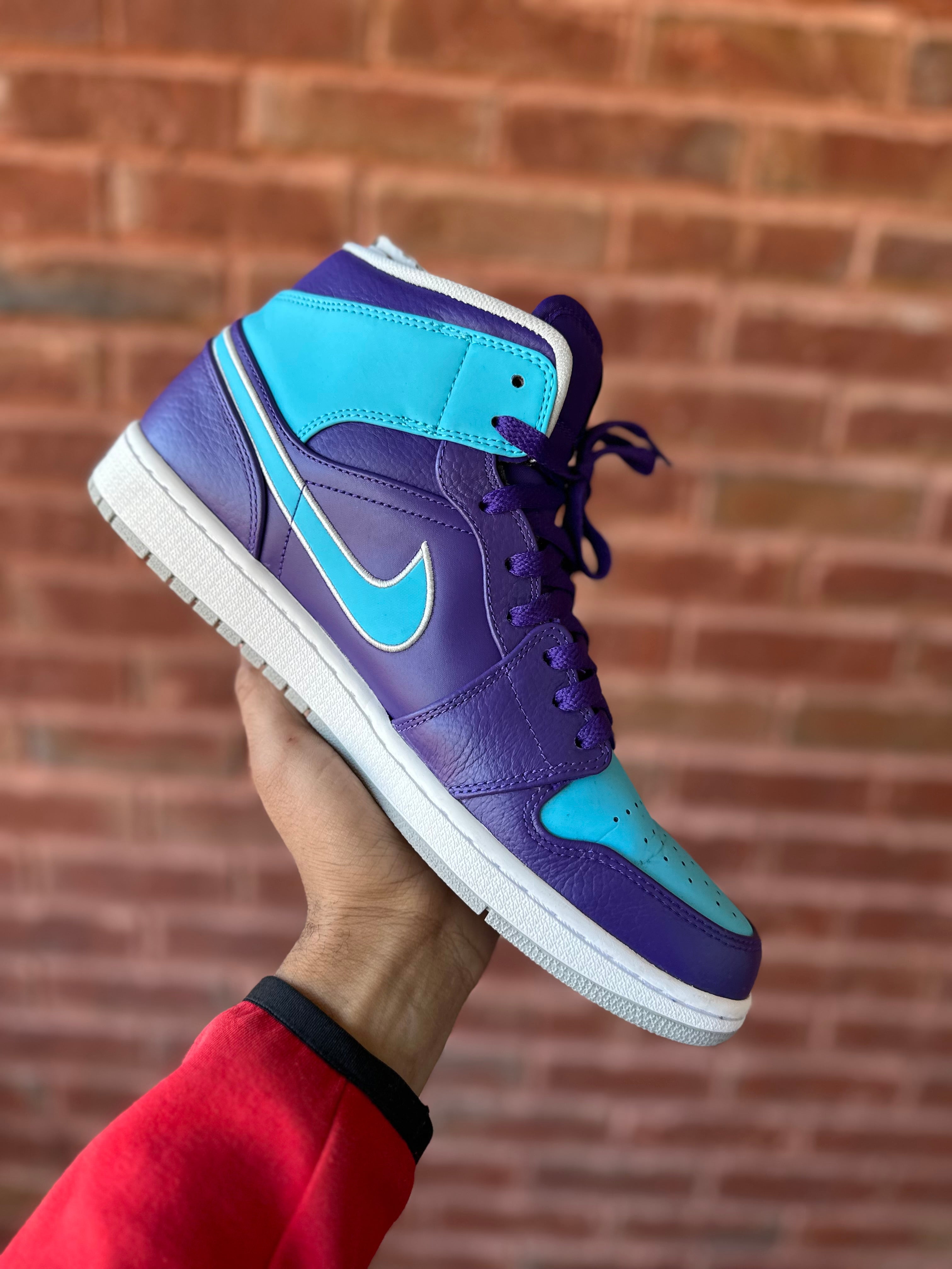 Size 11.5 - J1 Mid Hornet