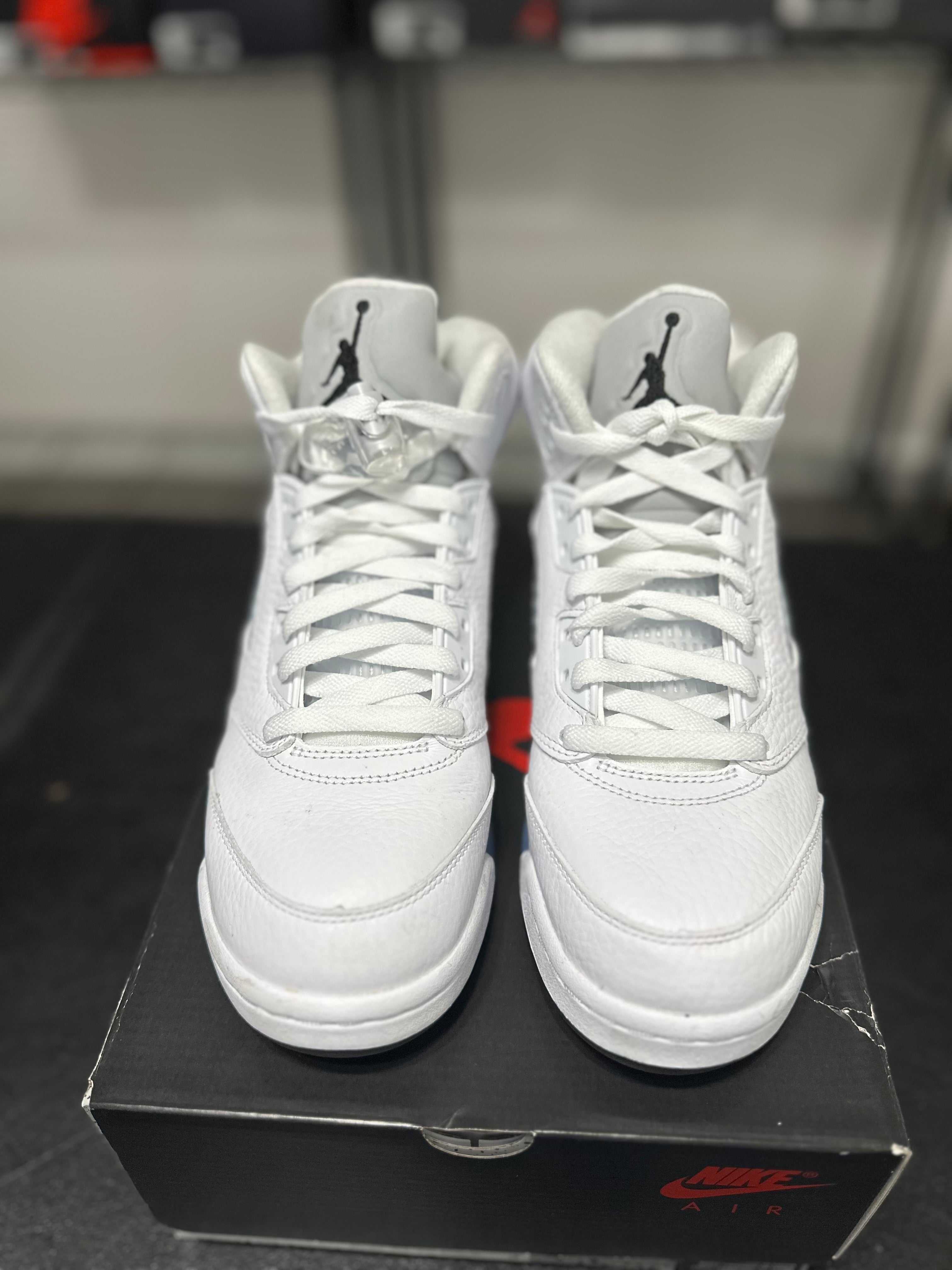 Size 7y - J5 white metallic