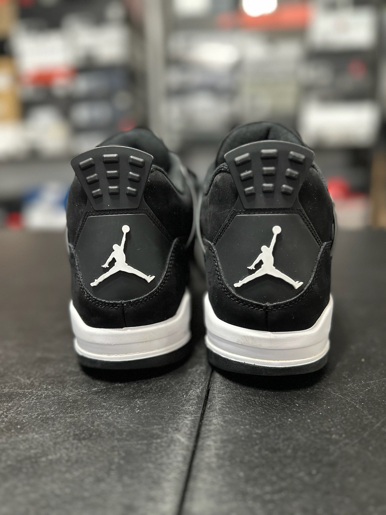 Size 10 - J4 White Thunder