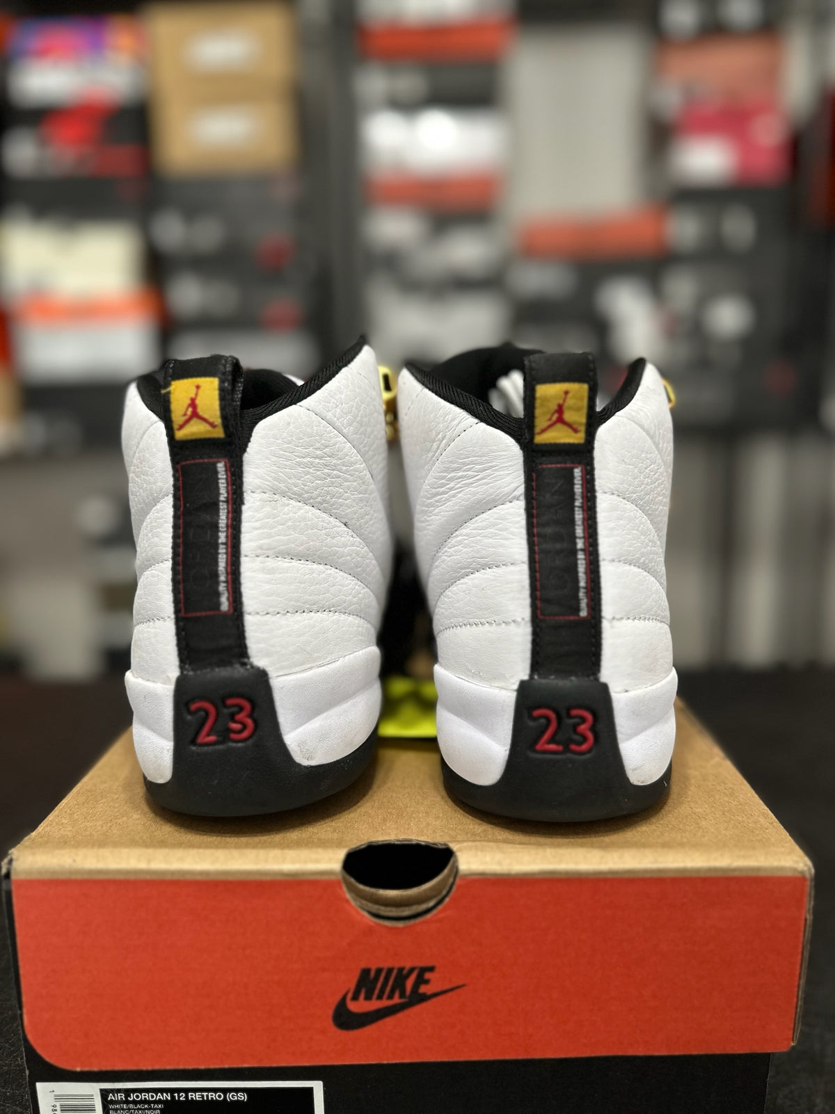 Size 7Y - J12 Taxi