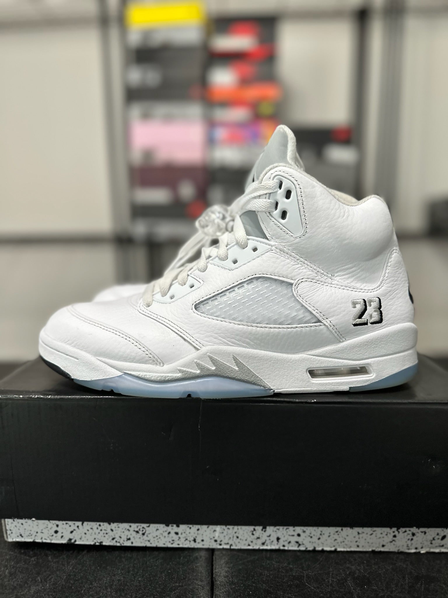 Size 10 - J5 White Metallic